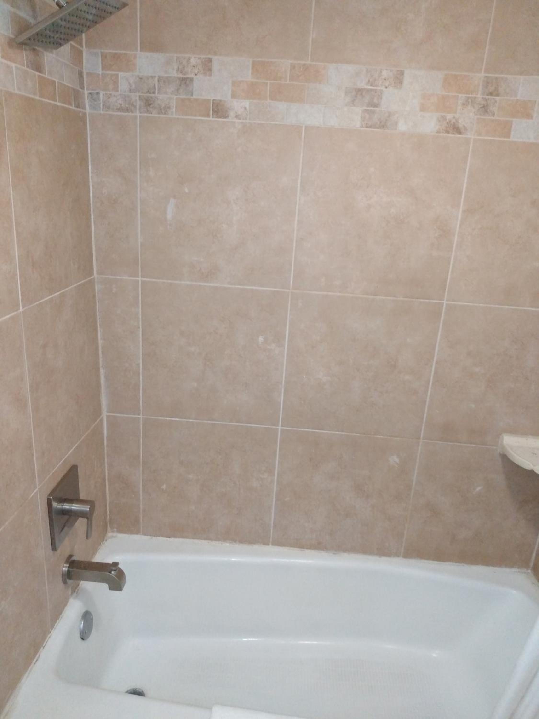 Deluxe Double Room - Photo 9
