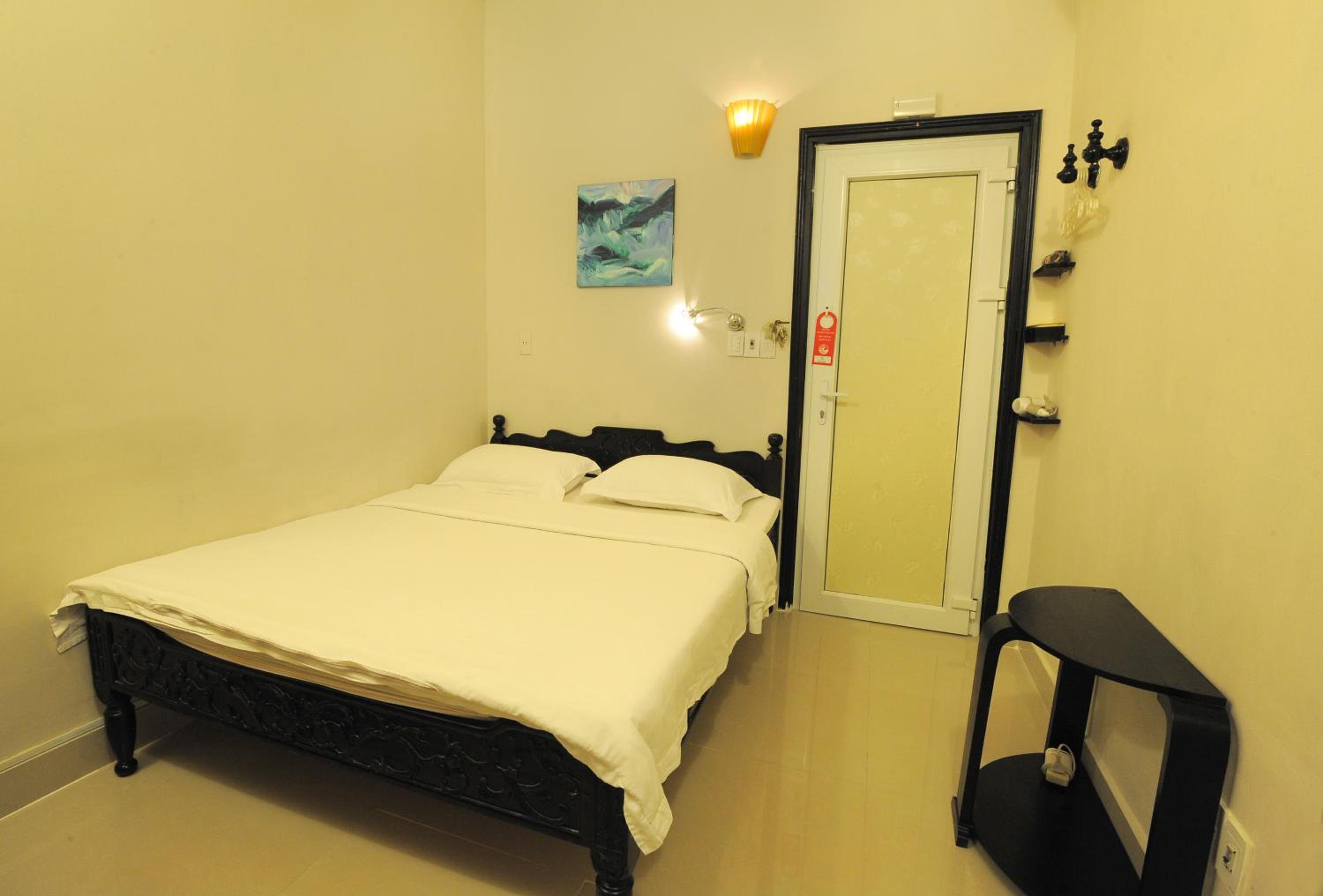 Economy Double Room photo 2