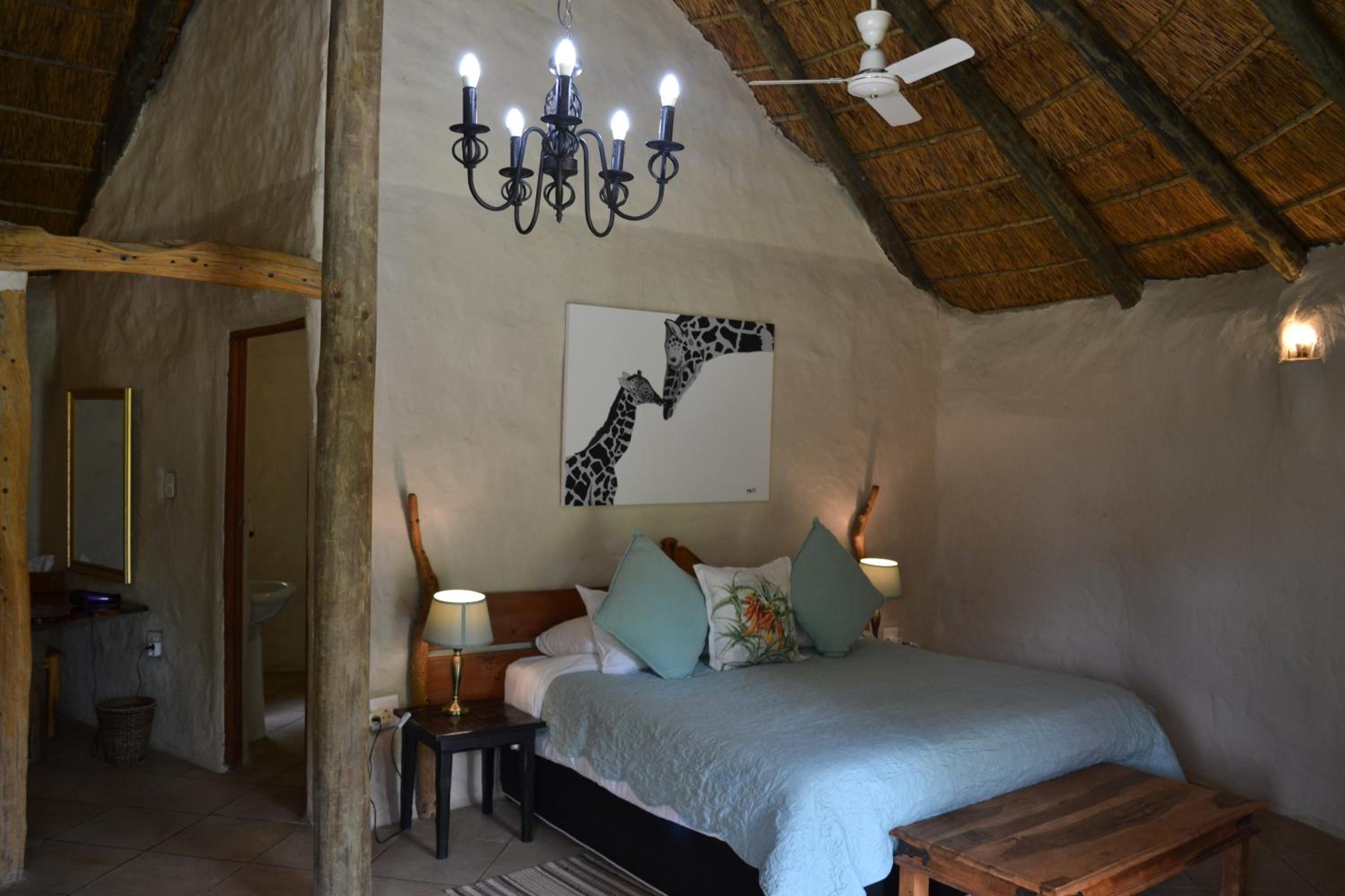 Orchard Bungalow with King Bed photo 2