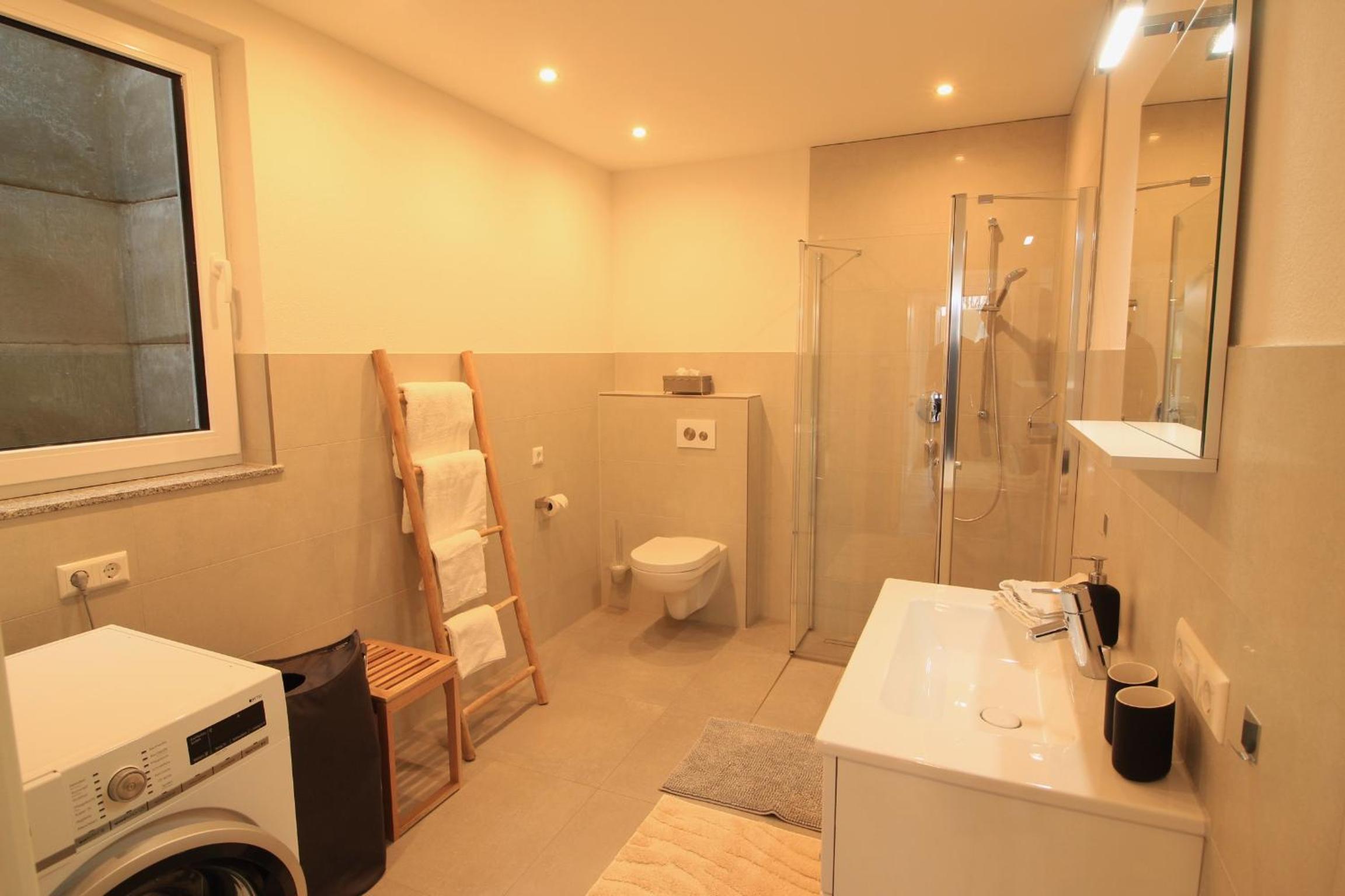 Apartment photo 2