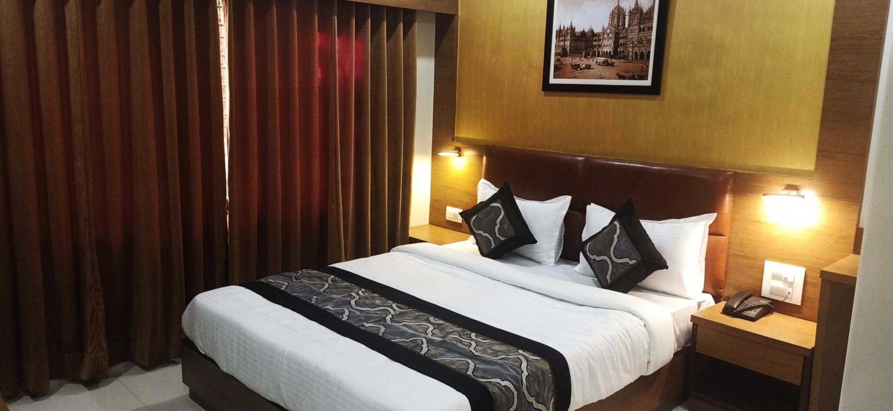 Deluxe Room - Photo 18