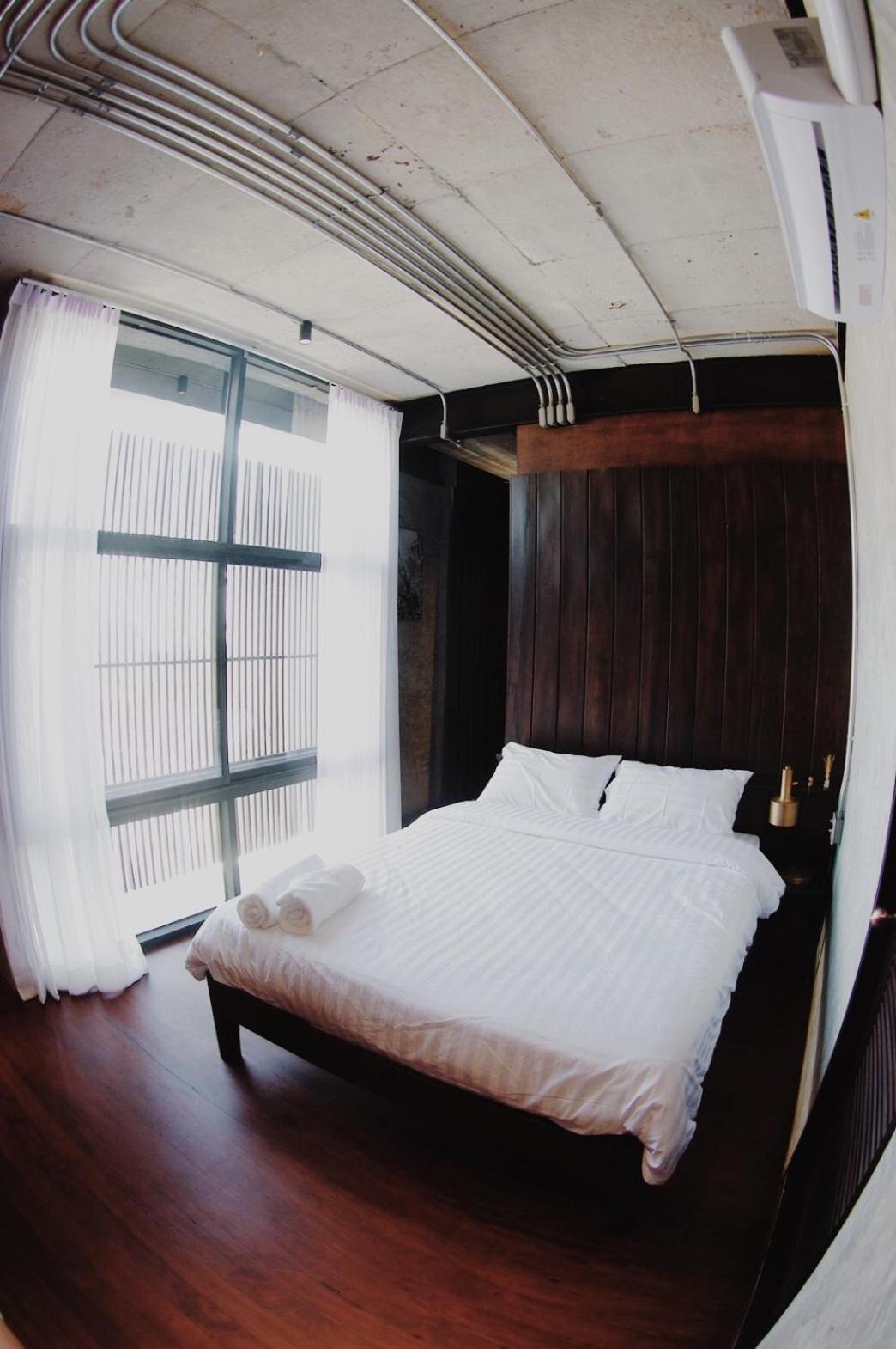 Deluxe Double Room with Balcony photo 3