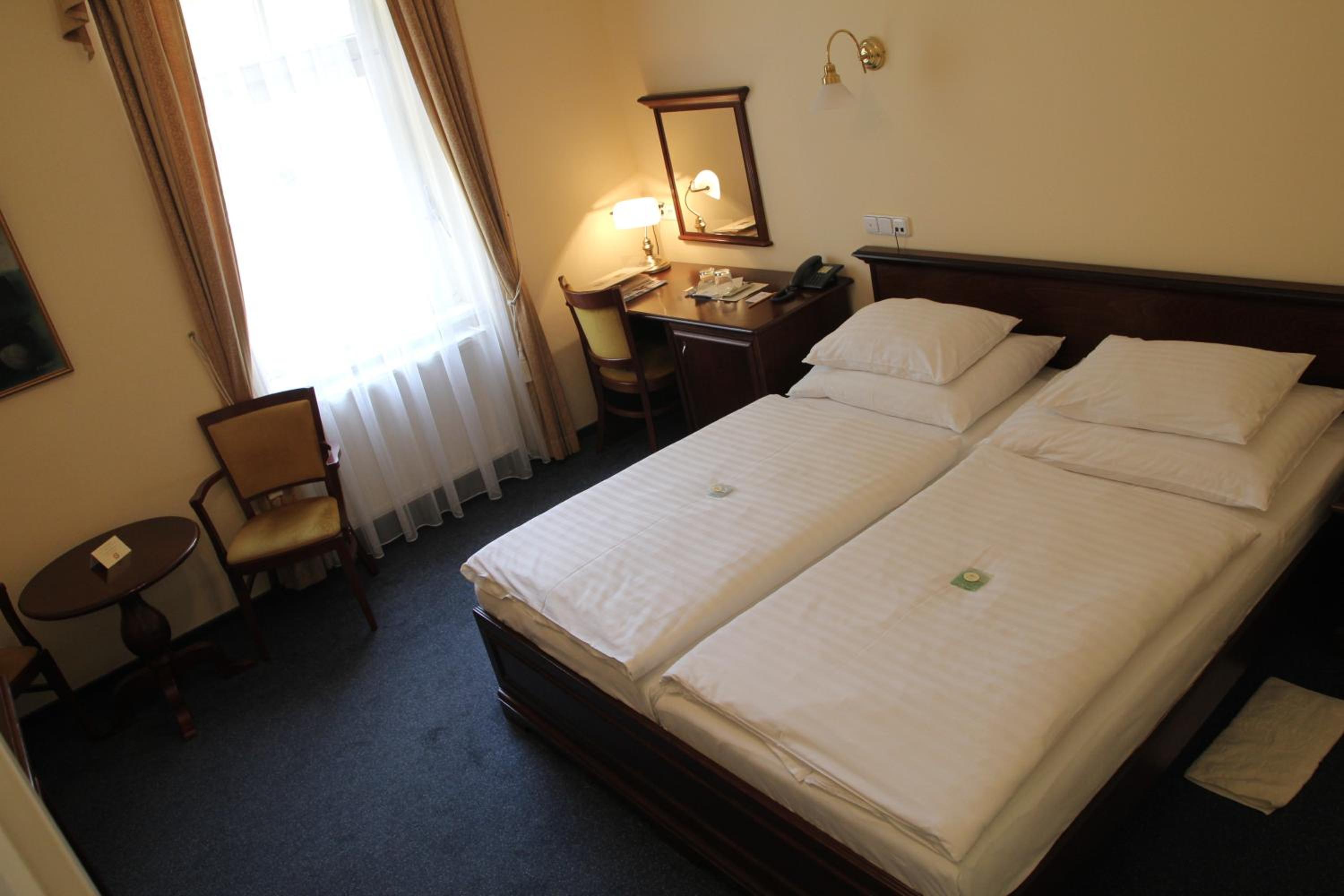 Standard Double Room with Pool and Wellness Access - Photo 5
