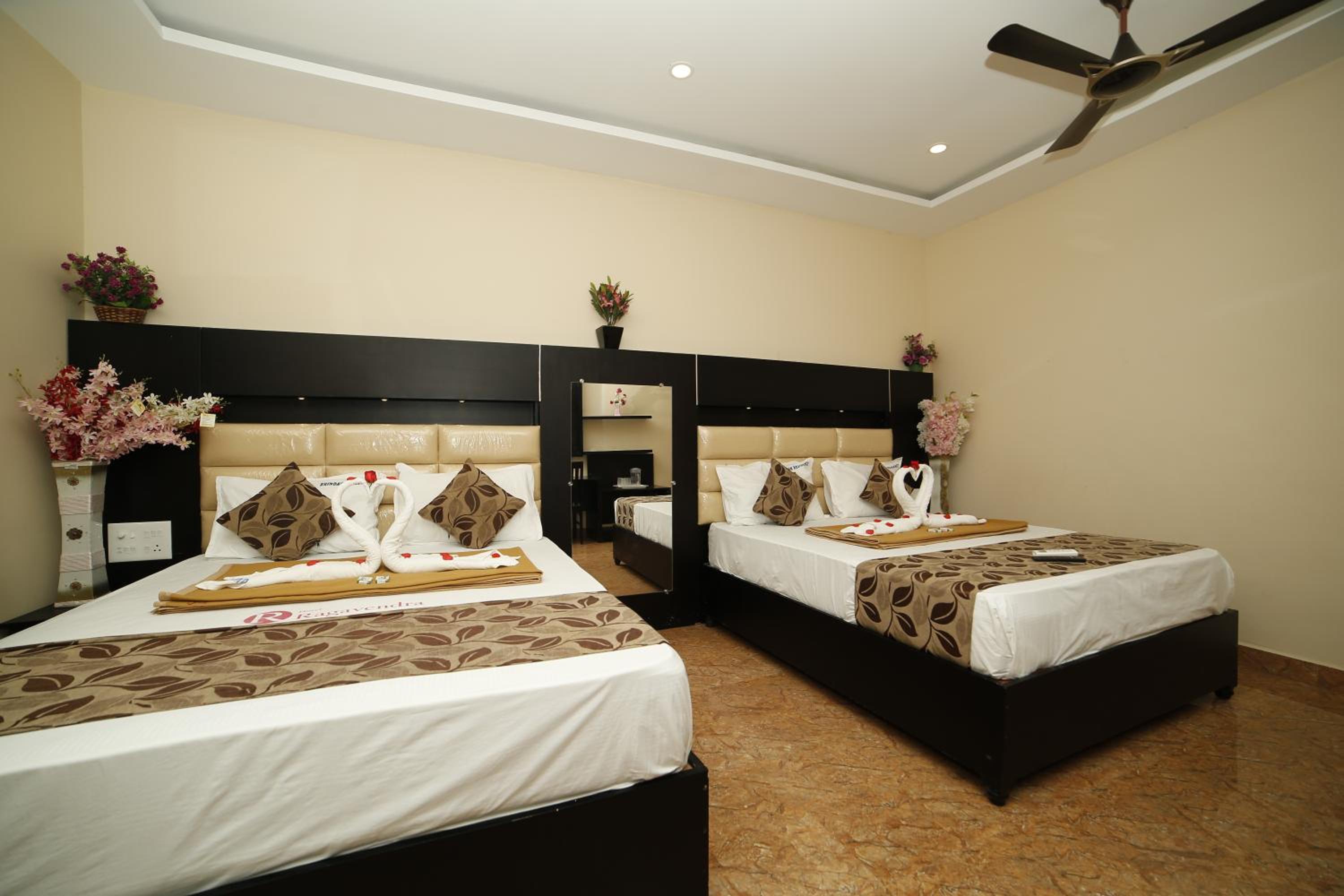 Triple Room - Photo 12