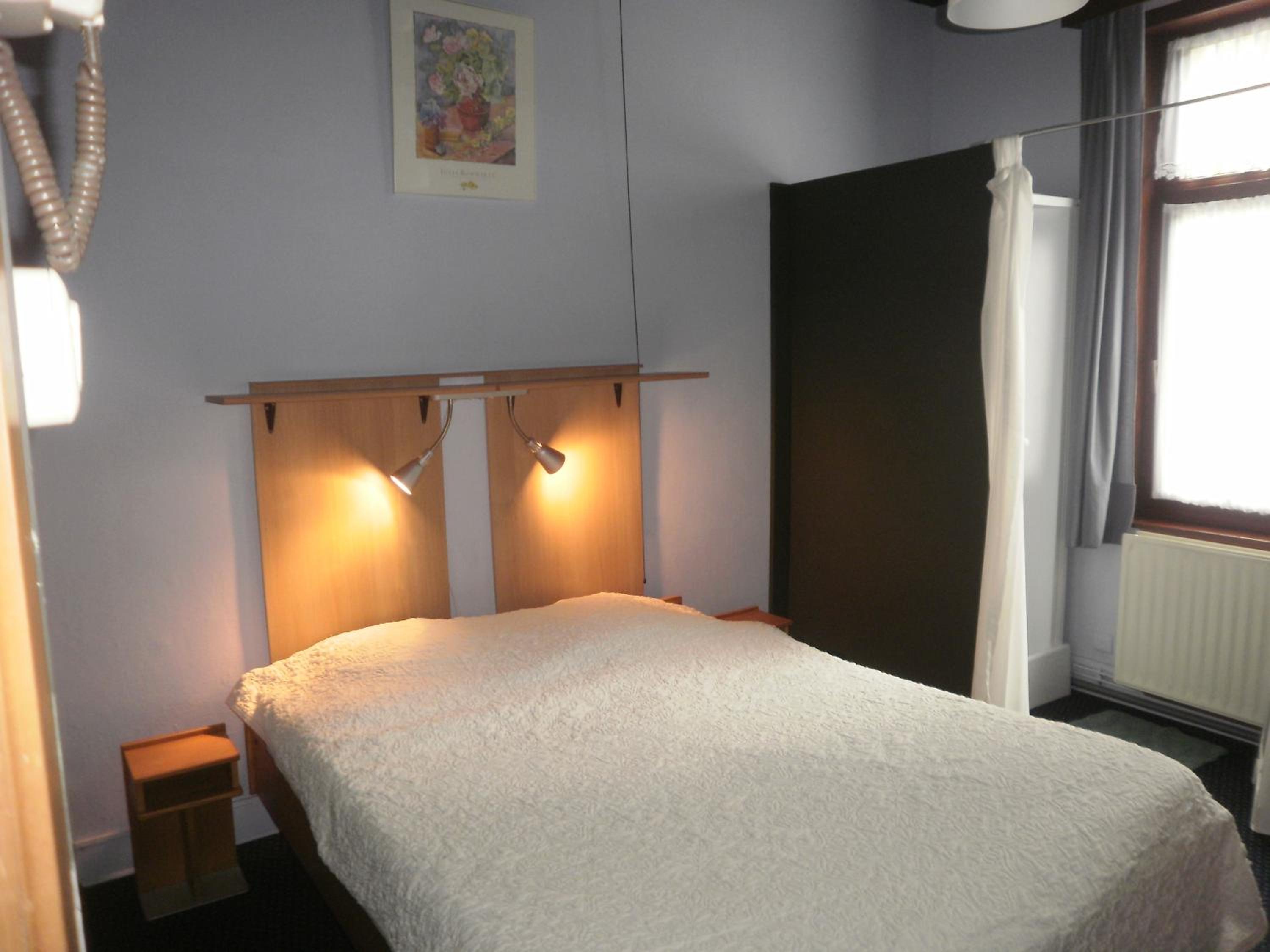 Budget Double Room photo 2