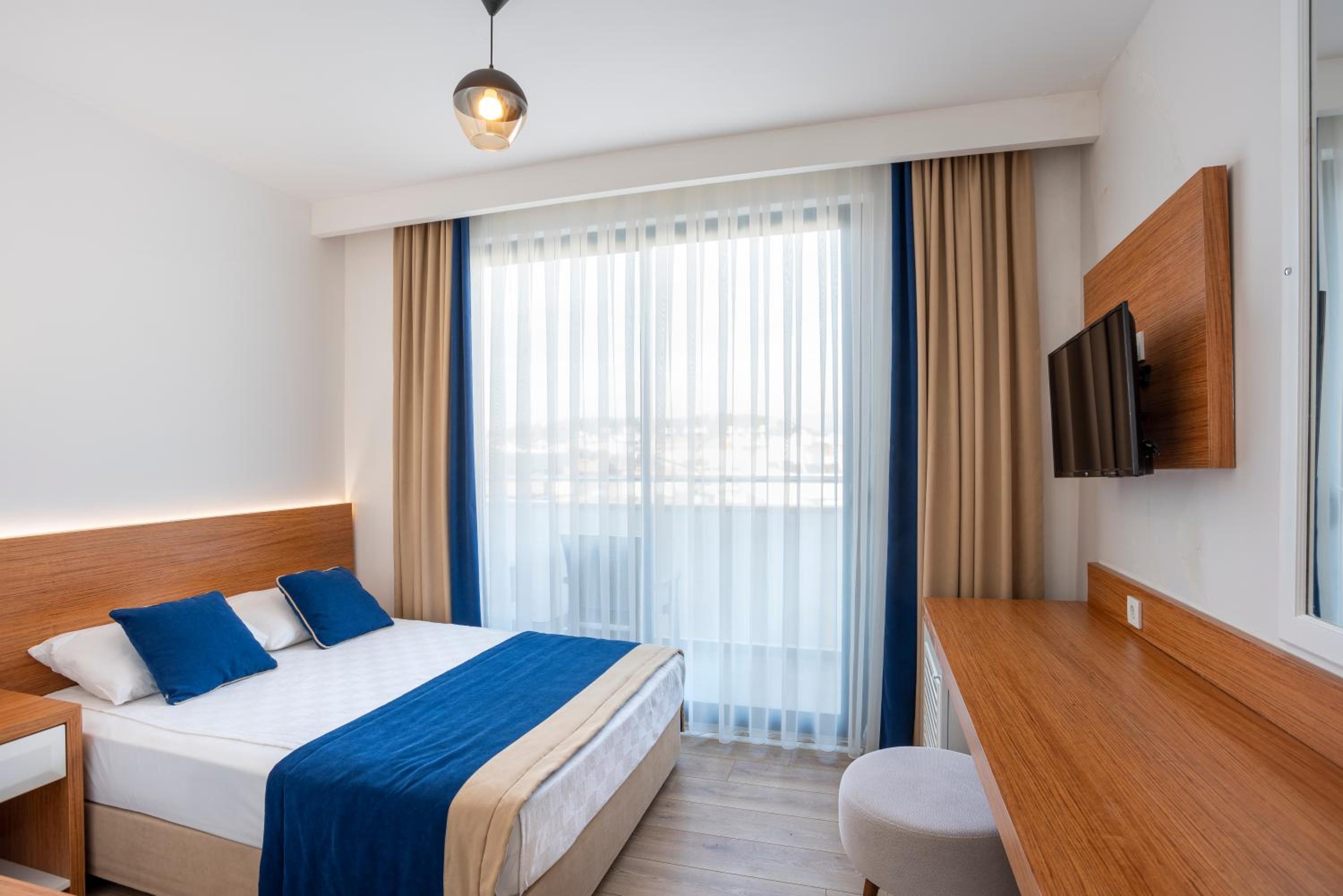 Standard Double Room - Photo 1