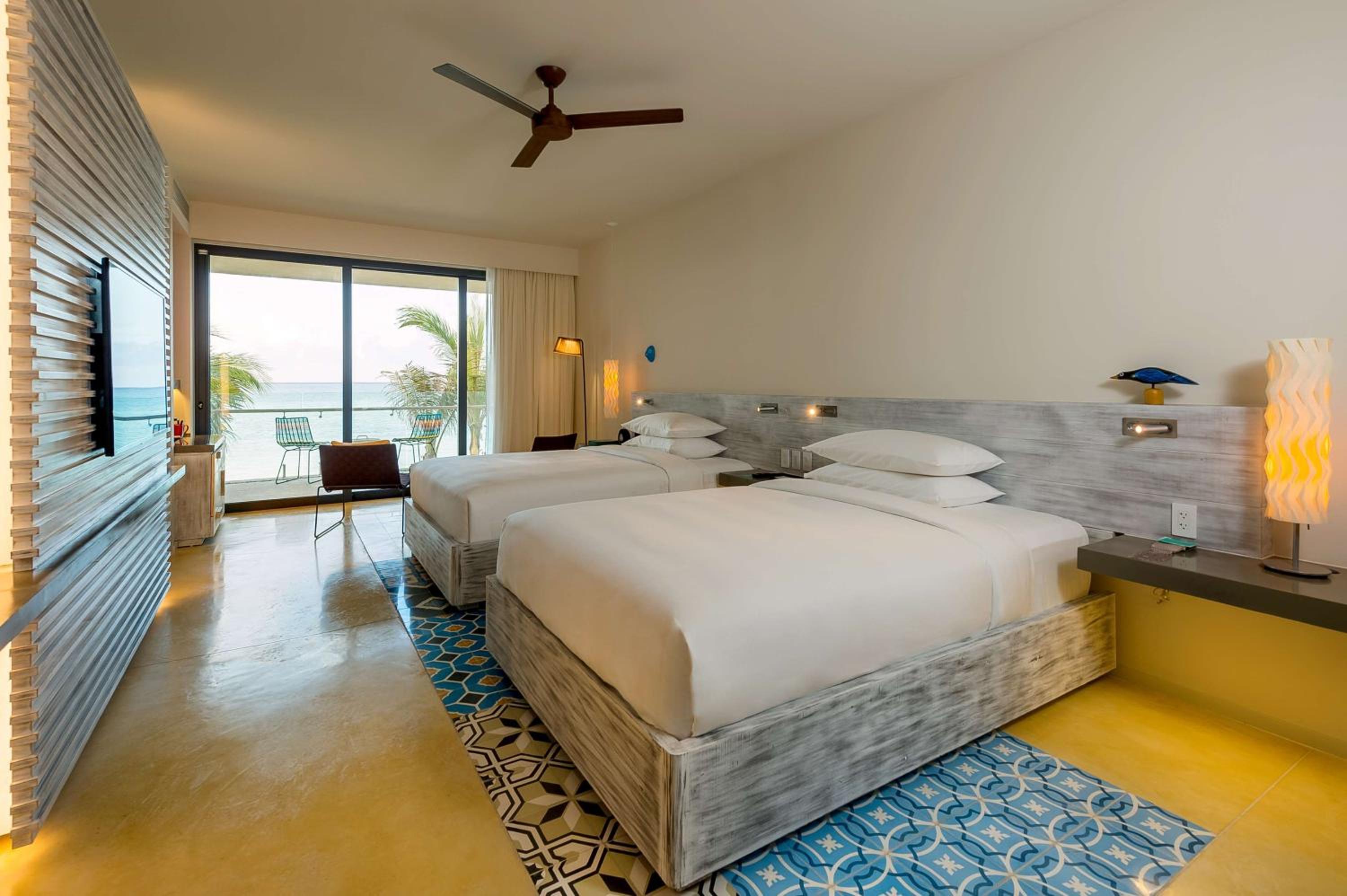 Double Room With Two Double Beds - Beachfront - Photo 5