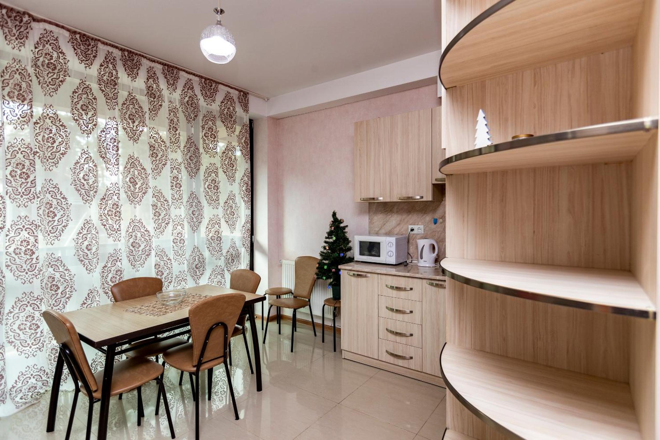 Two-Bedroom Apartment with Balcony photo 2