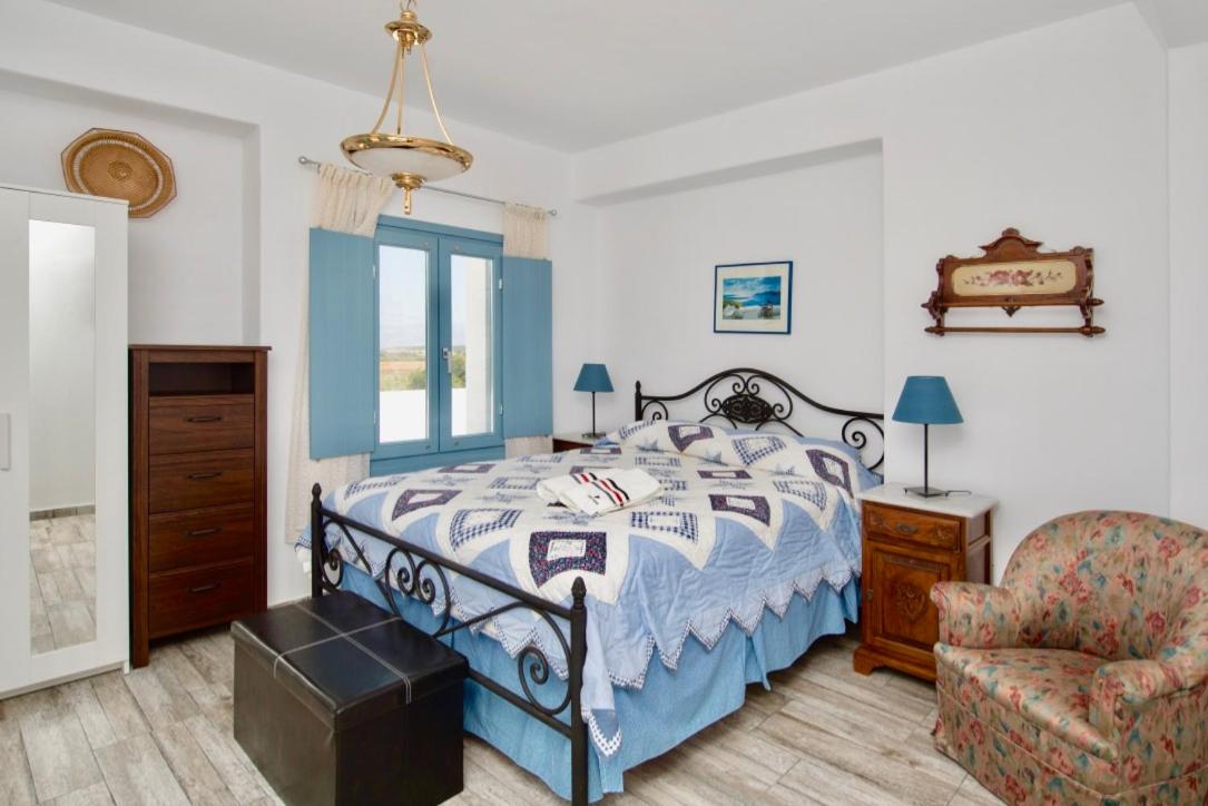 One-Bedroom House photo 1