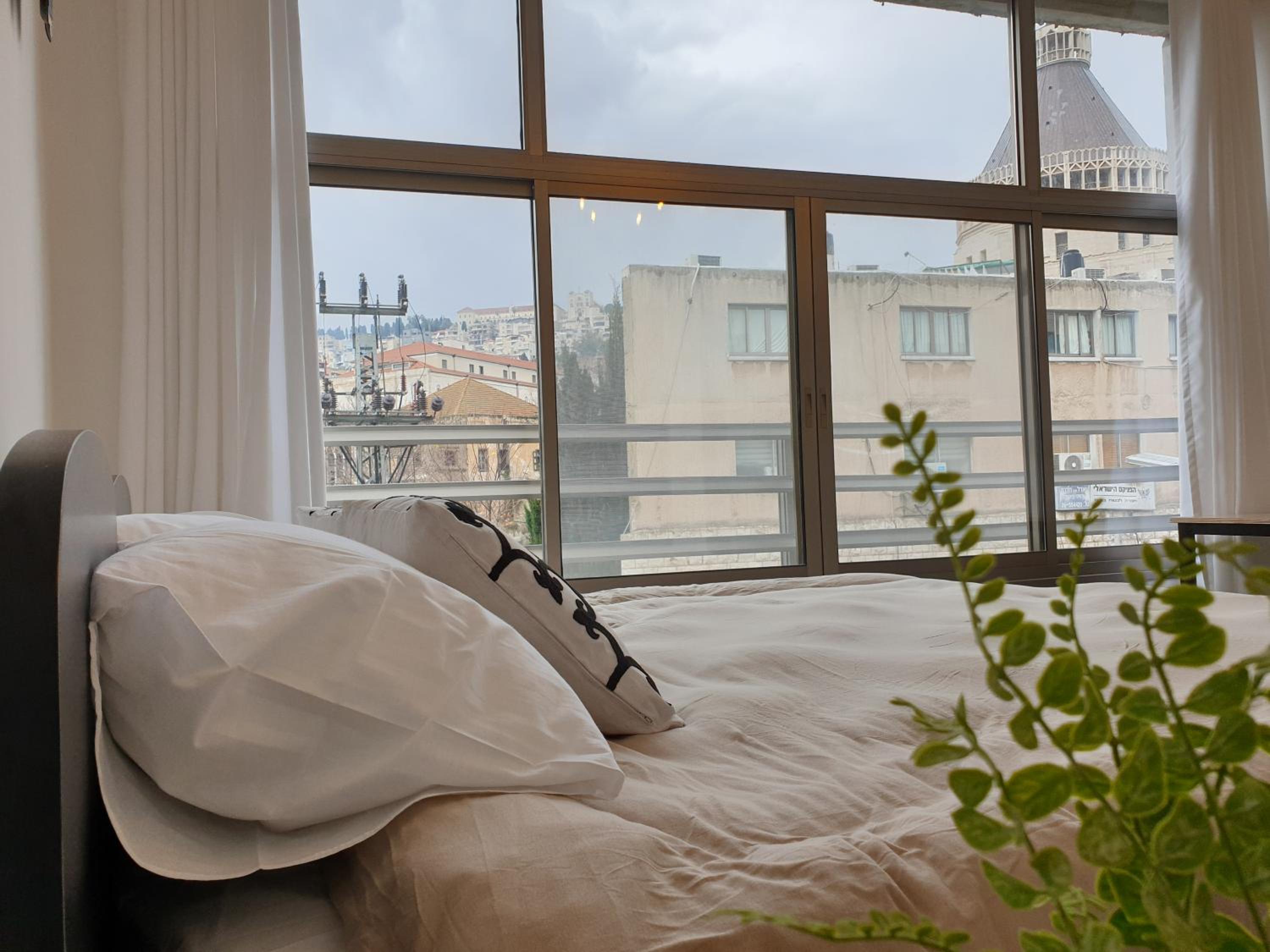Deluxe Double or Twin Room with City View - Photo 1