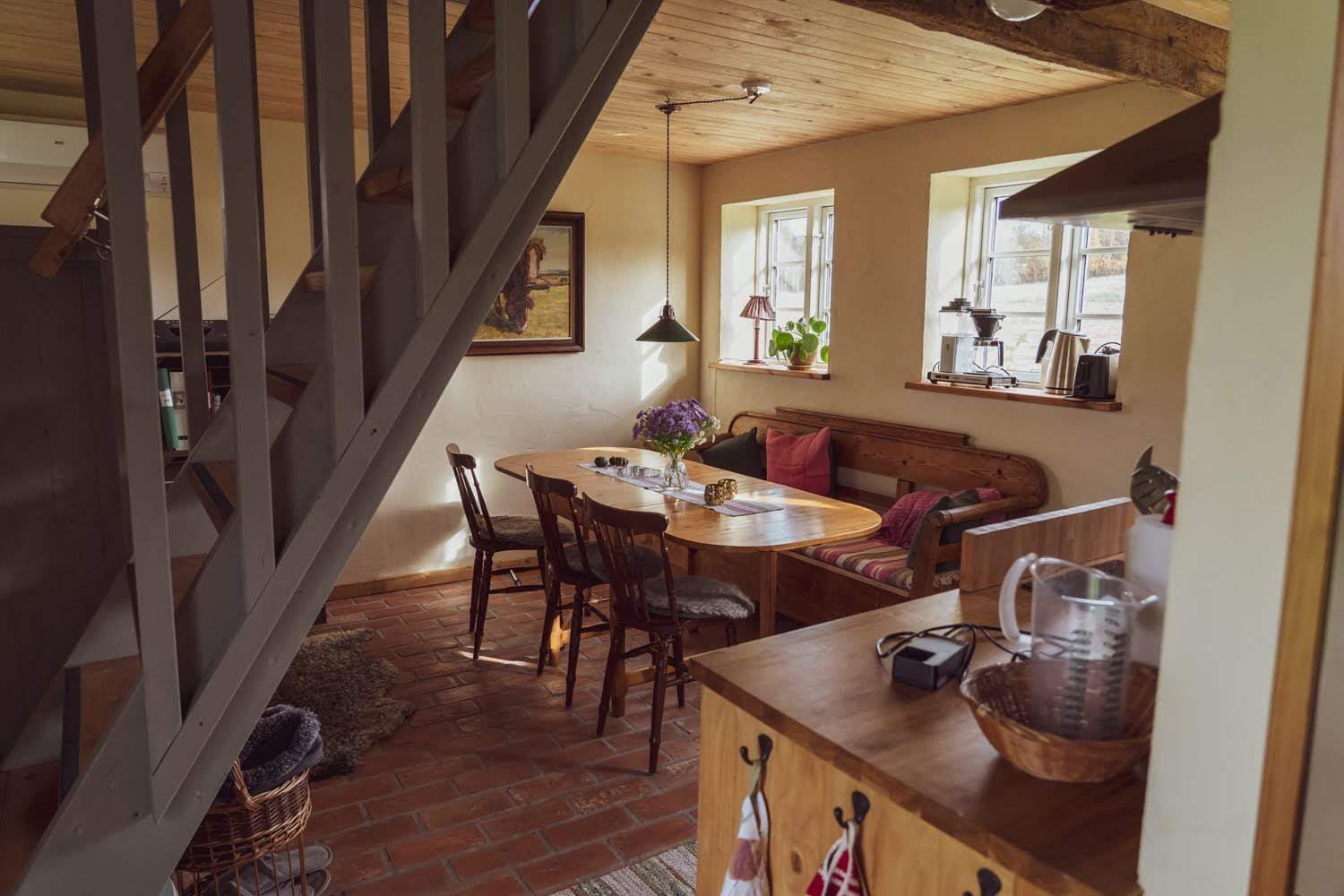 Two-Bedroom House - Photo 22