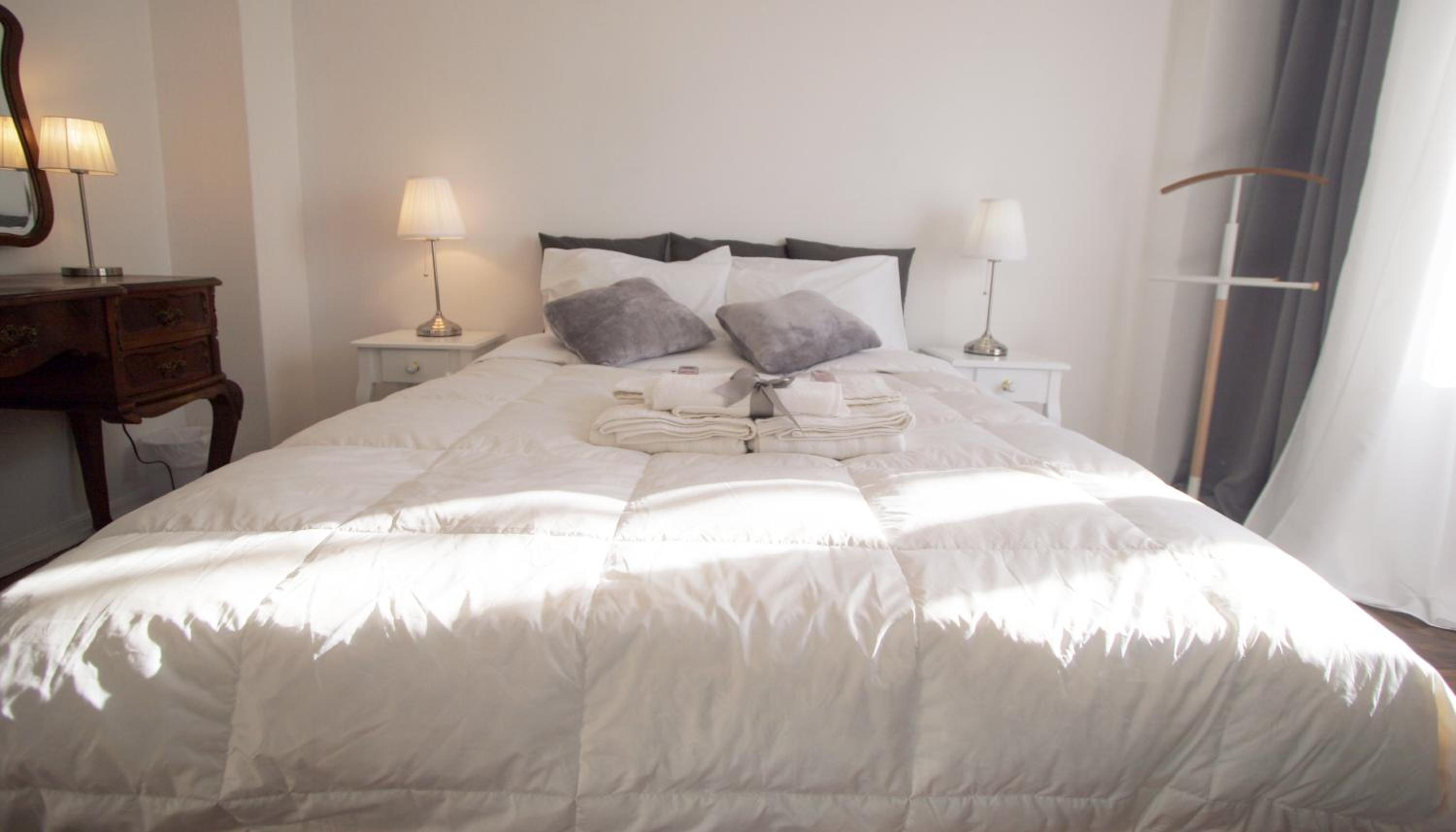 Double Room with Private Bathroom - Photo 6
