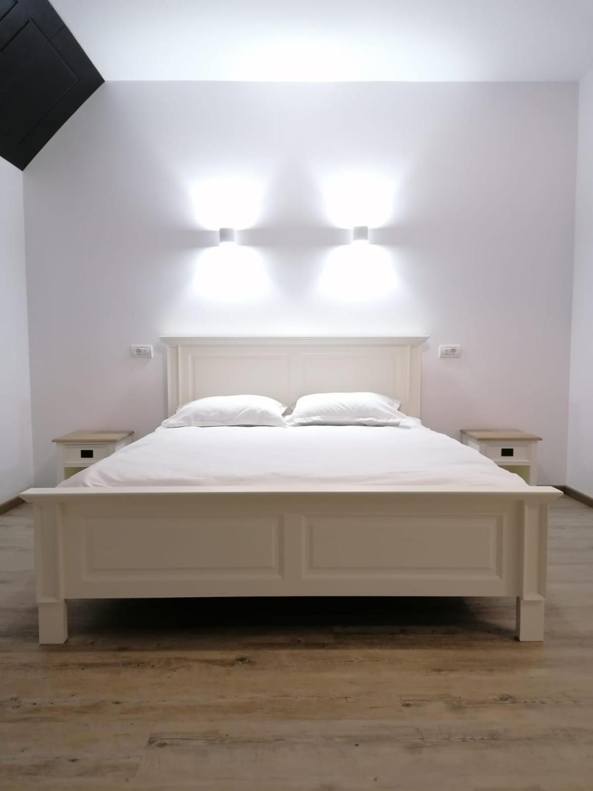 King Room with Mountain View