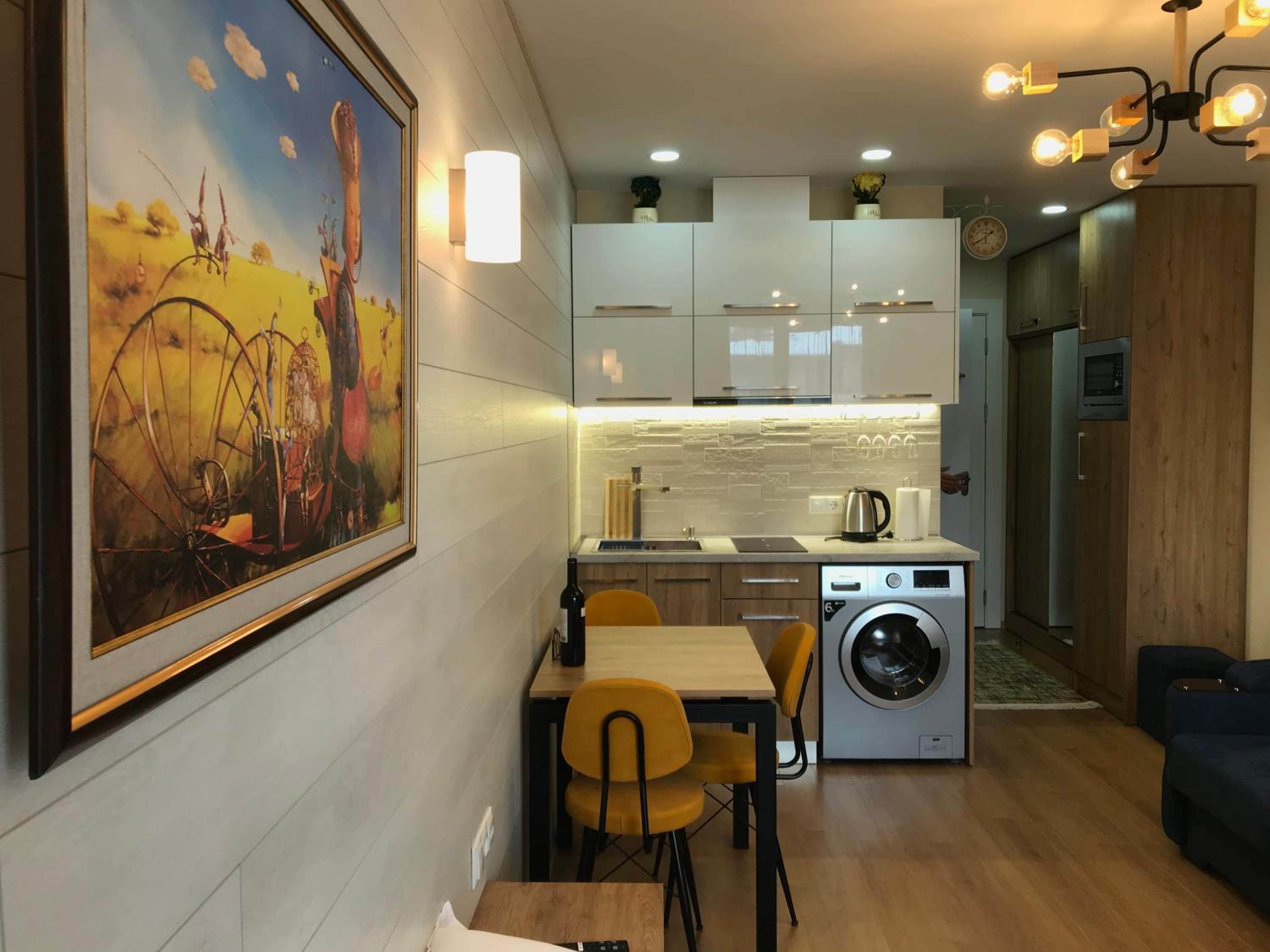 Studio Apartment photo 2