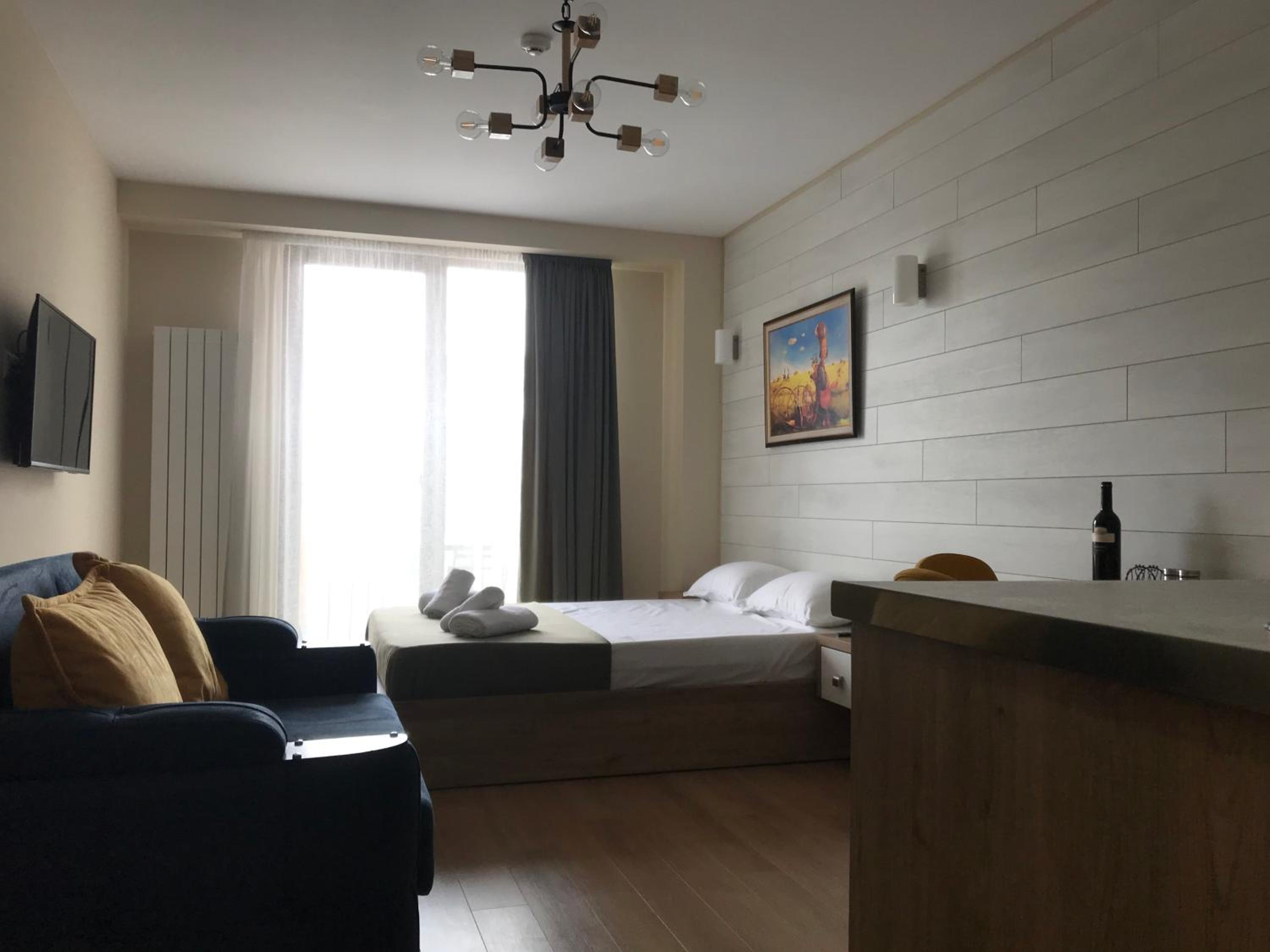 Studio Apartment photo 1
