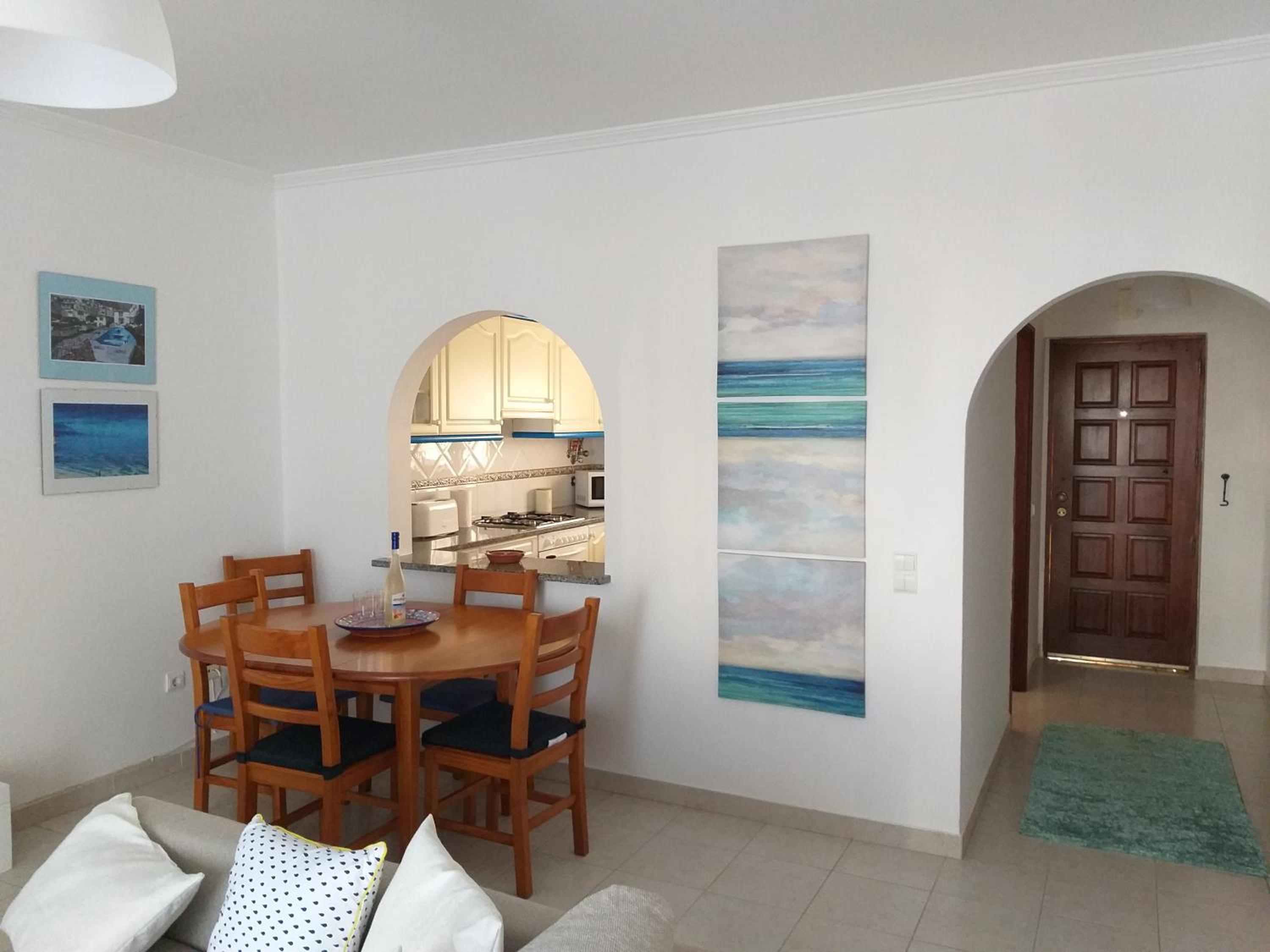 Two-Bedroom Apartment - Photo 4