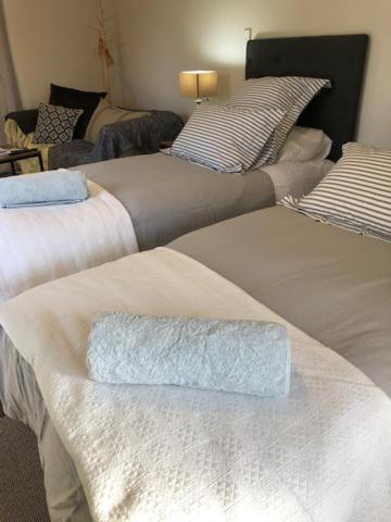 Superior Double or Twin Room with Garden View - Photo 5