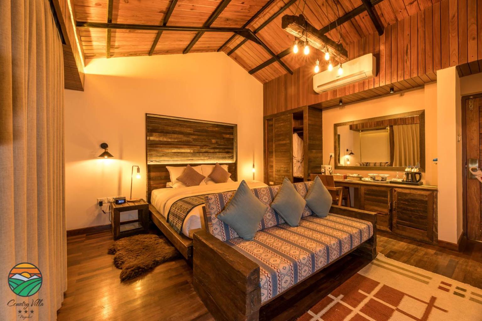 Deluxe Suite with Jacuzzi, 10% Discount on Food photo 1
