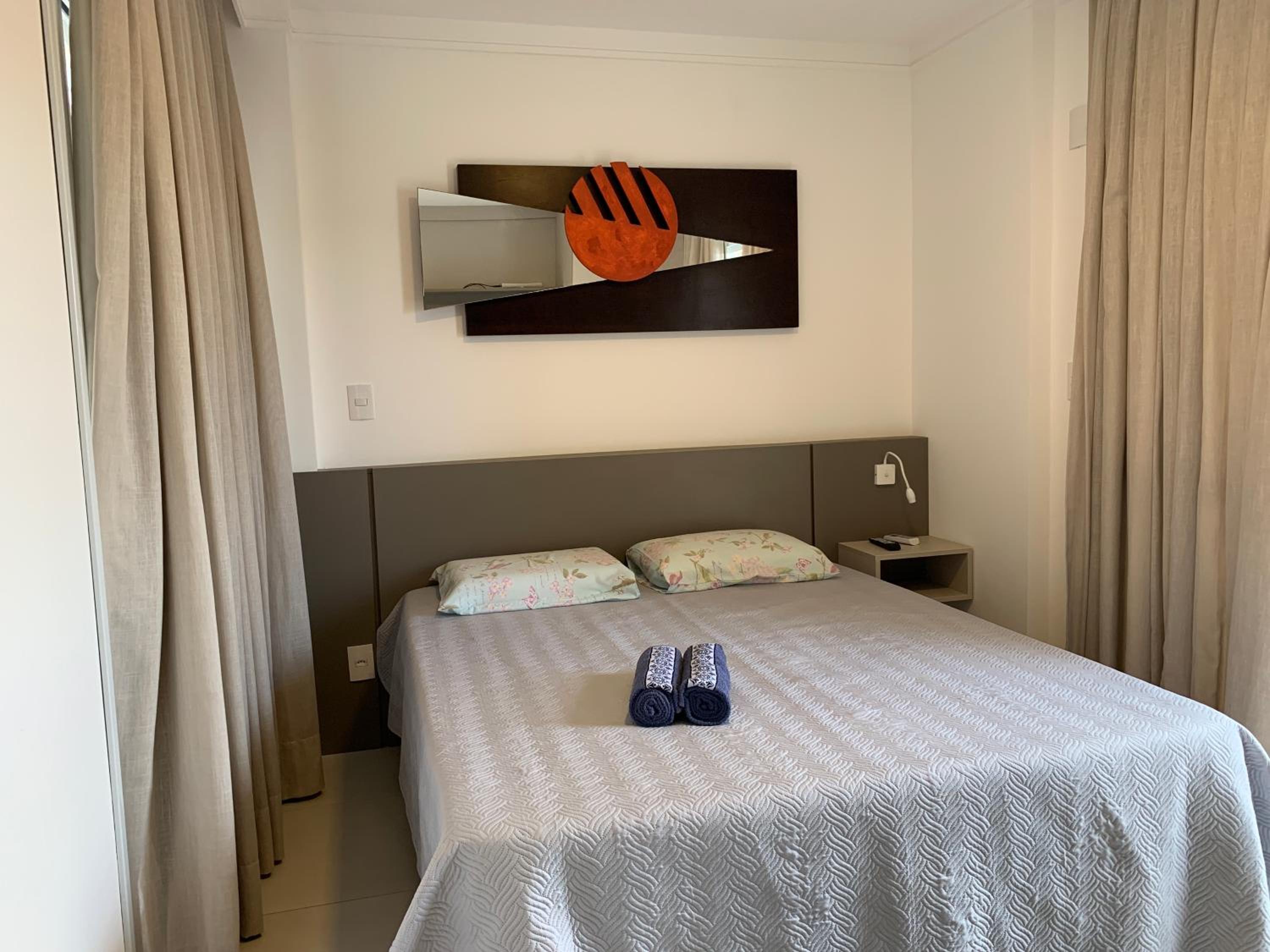 One-Bedroom Apartment - Photo 9