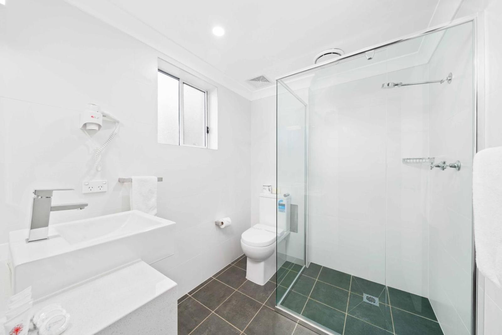 Deluxe Double or Twin Room photo 2