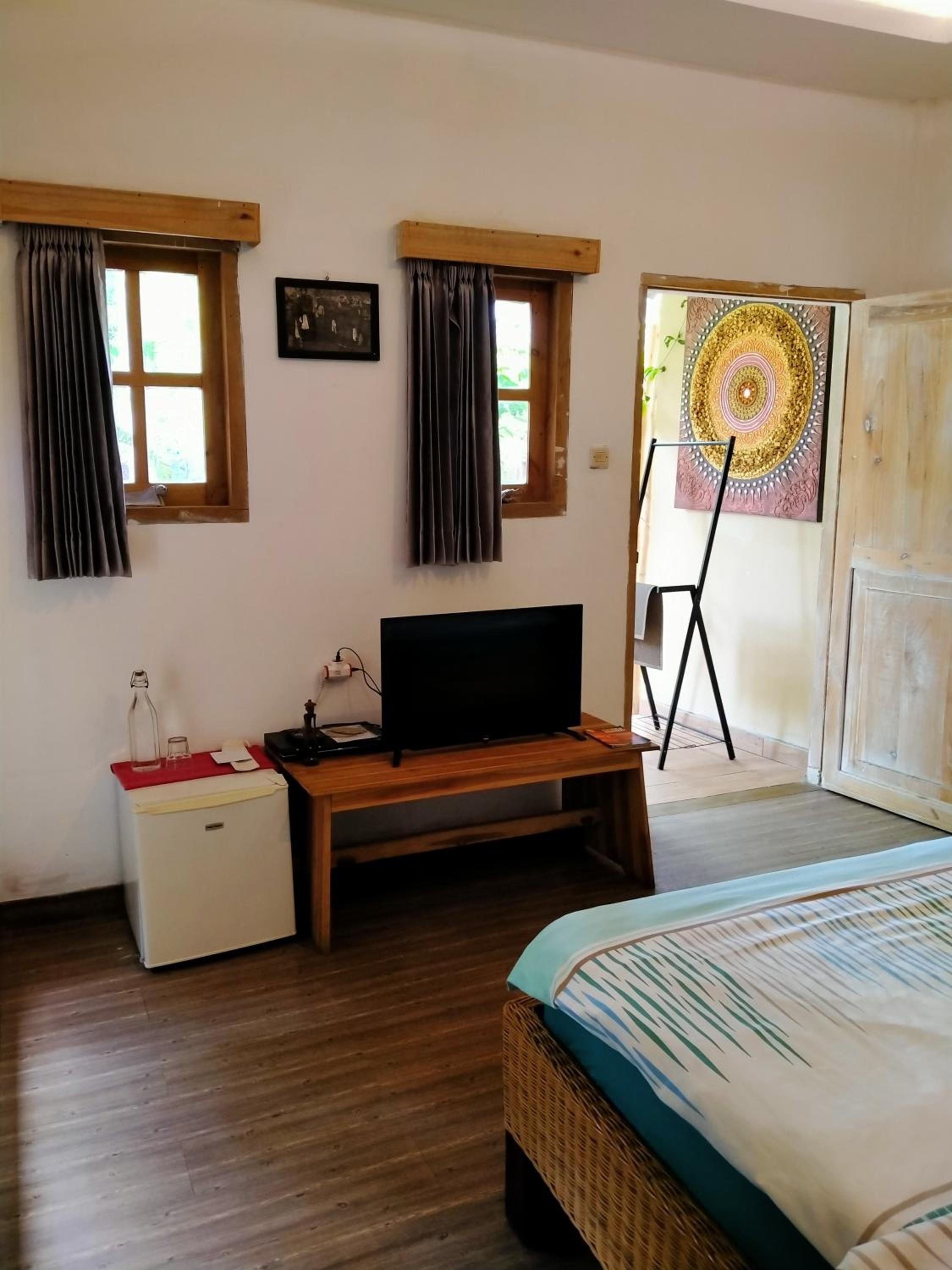 Queen Room with Garden View - Photo 4