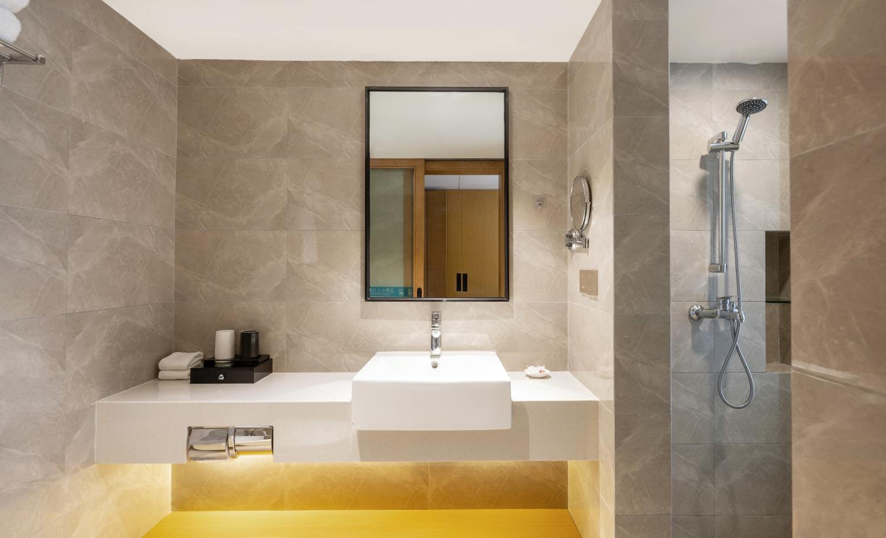  Elegant Sea View King Room photo 3