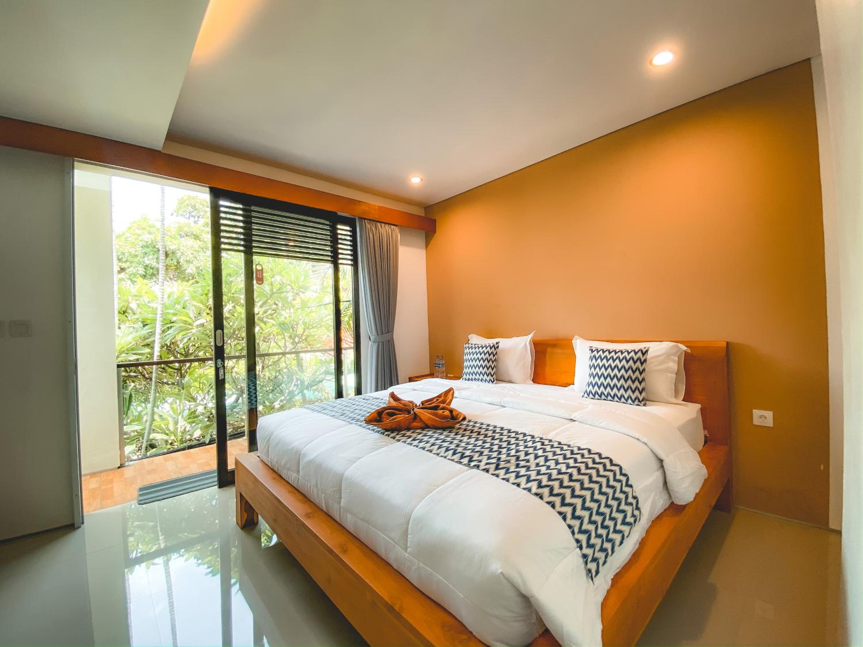 Superior Deluxe Double or Twin Room  - Photo 8