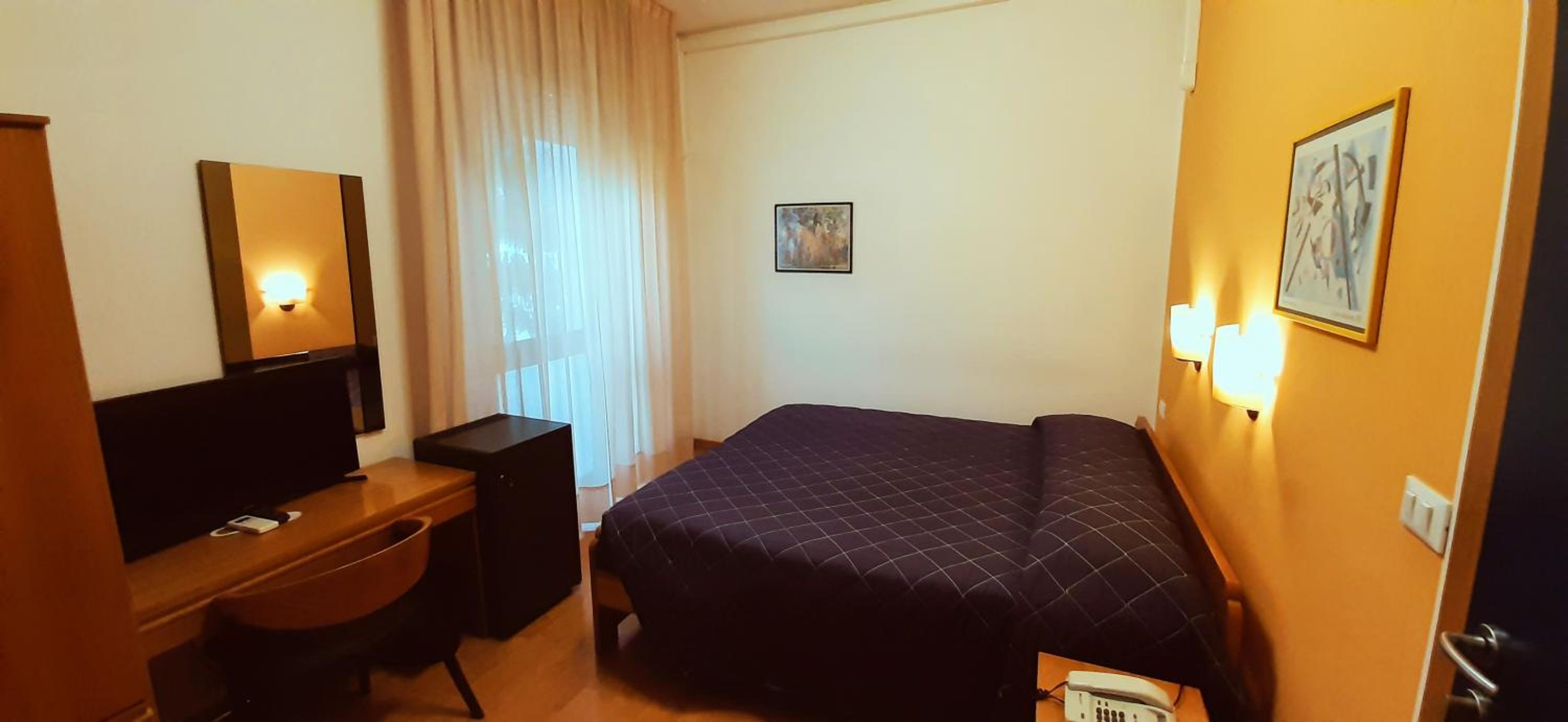 Double Room - Photo 4