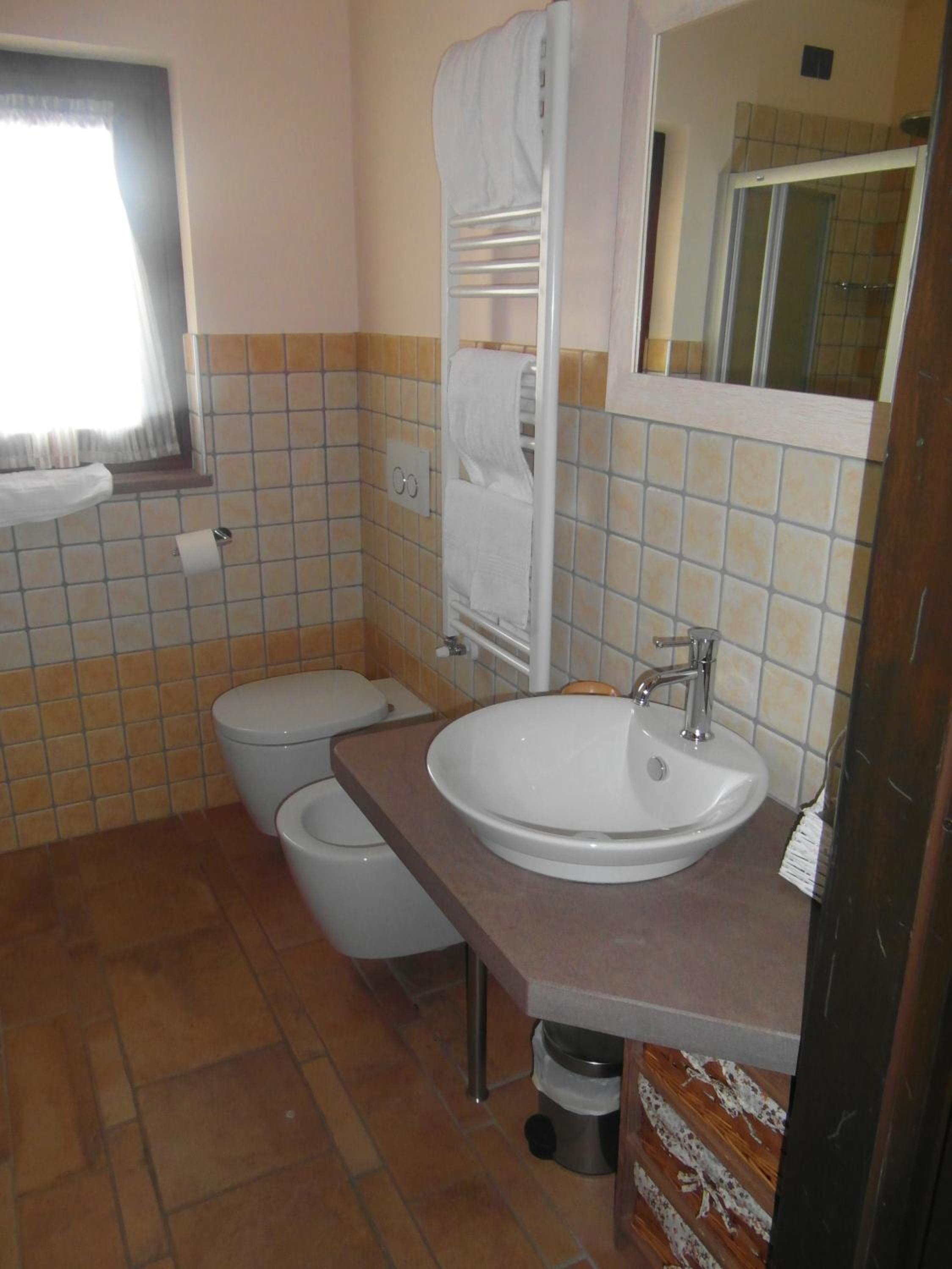 Family Room (2 Adults + 2 Children) - Photo 11