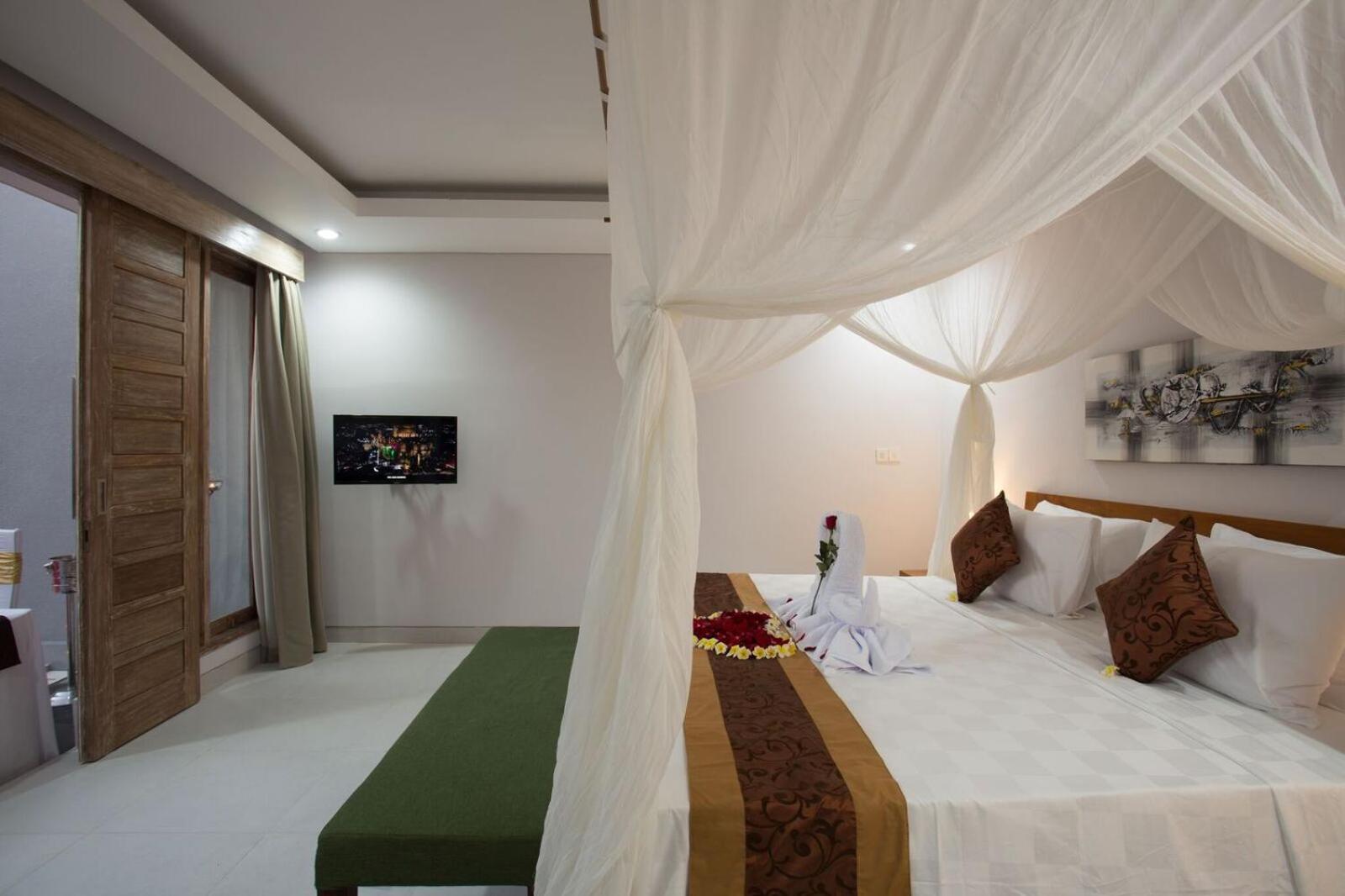 One-Bedroom Pool Villa - Photo 4