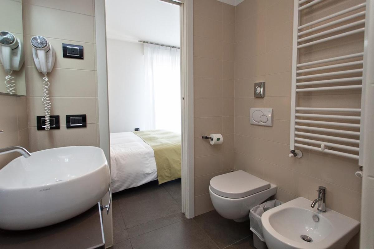 Superior Double or Twin Room with Sea View - Photo 3