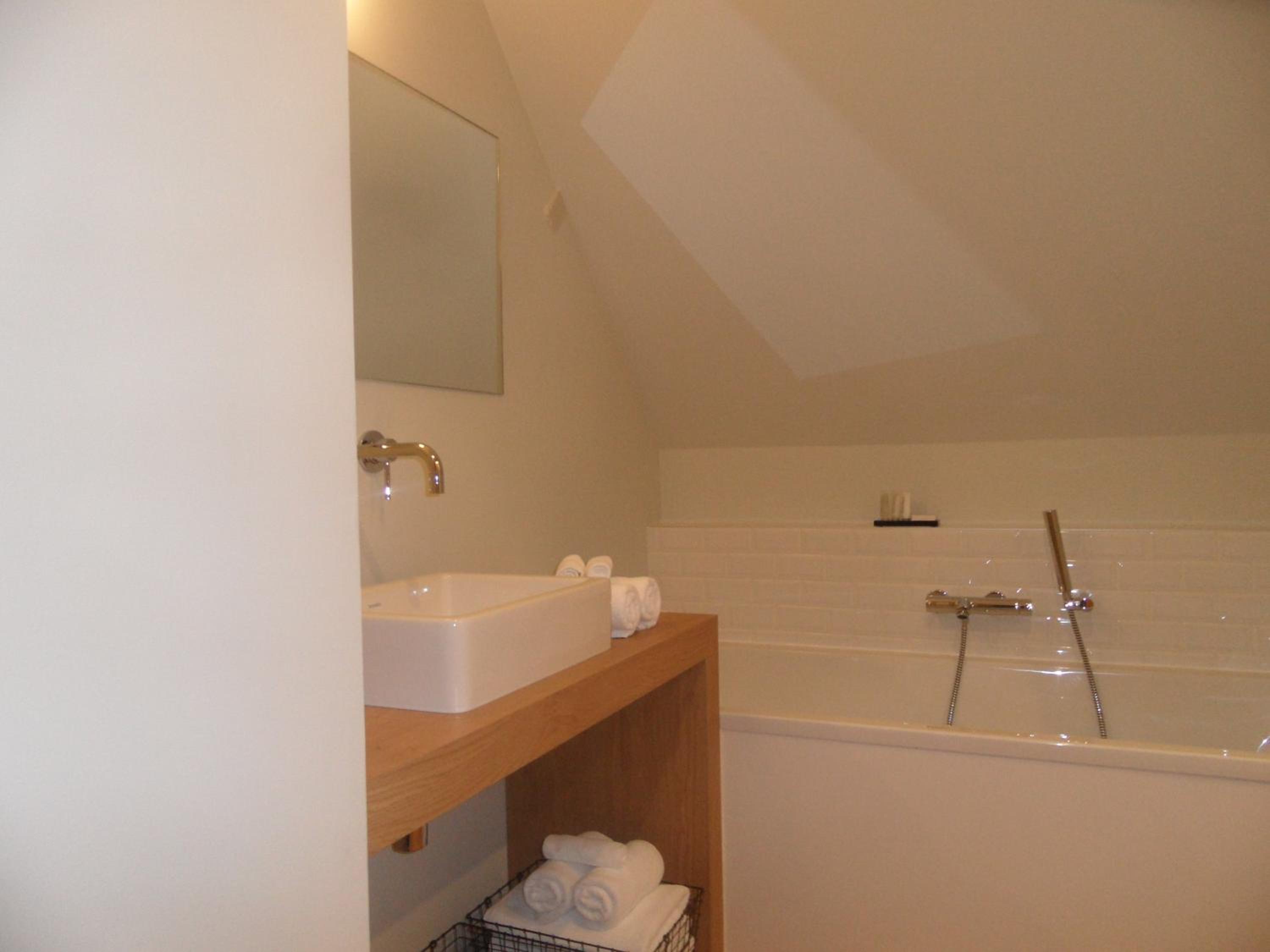 Superior Double or Twin Room photo 2
