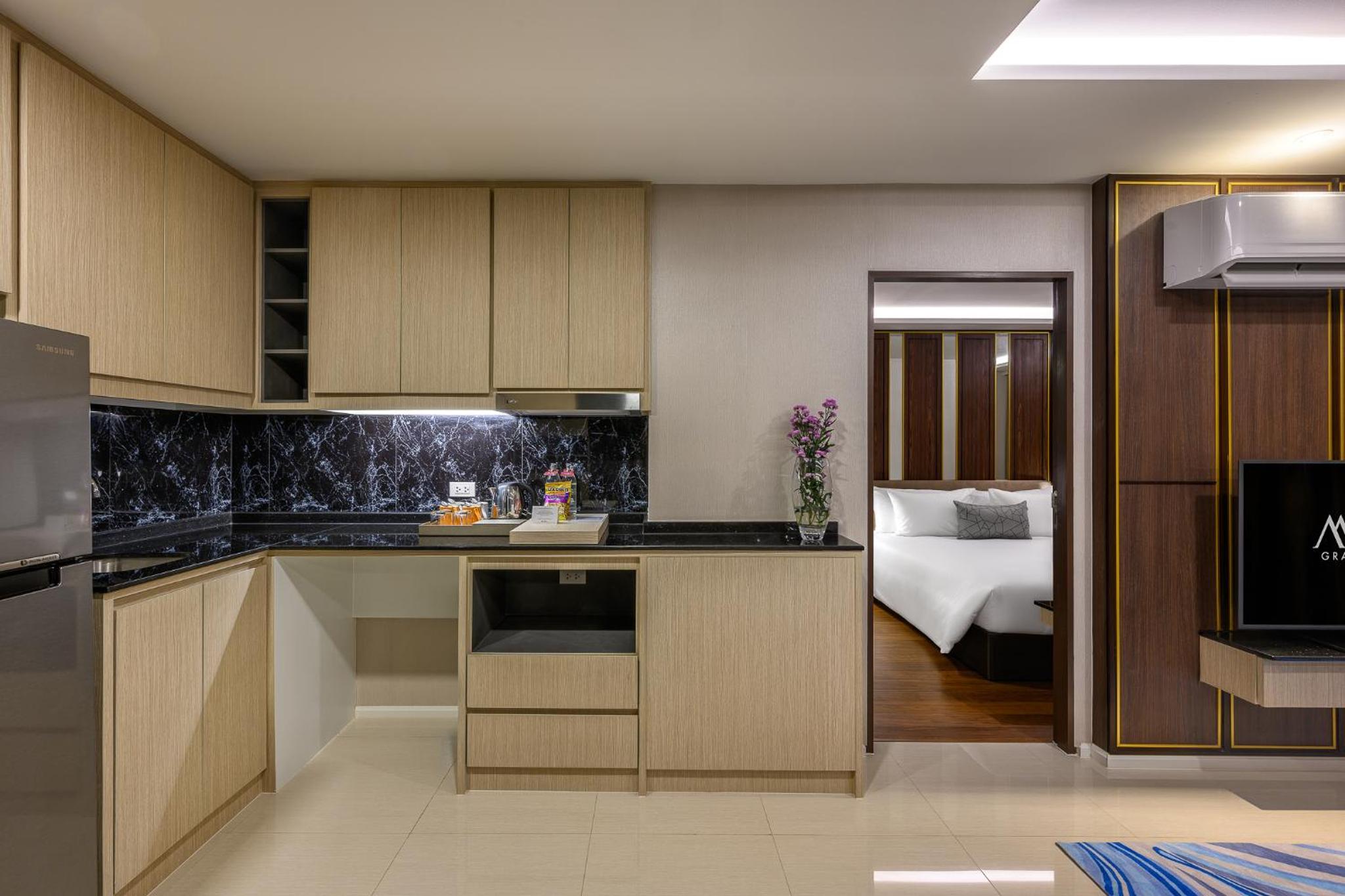 Grande 2 Bedroom Suite - Photo 6