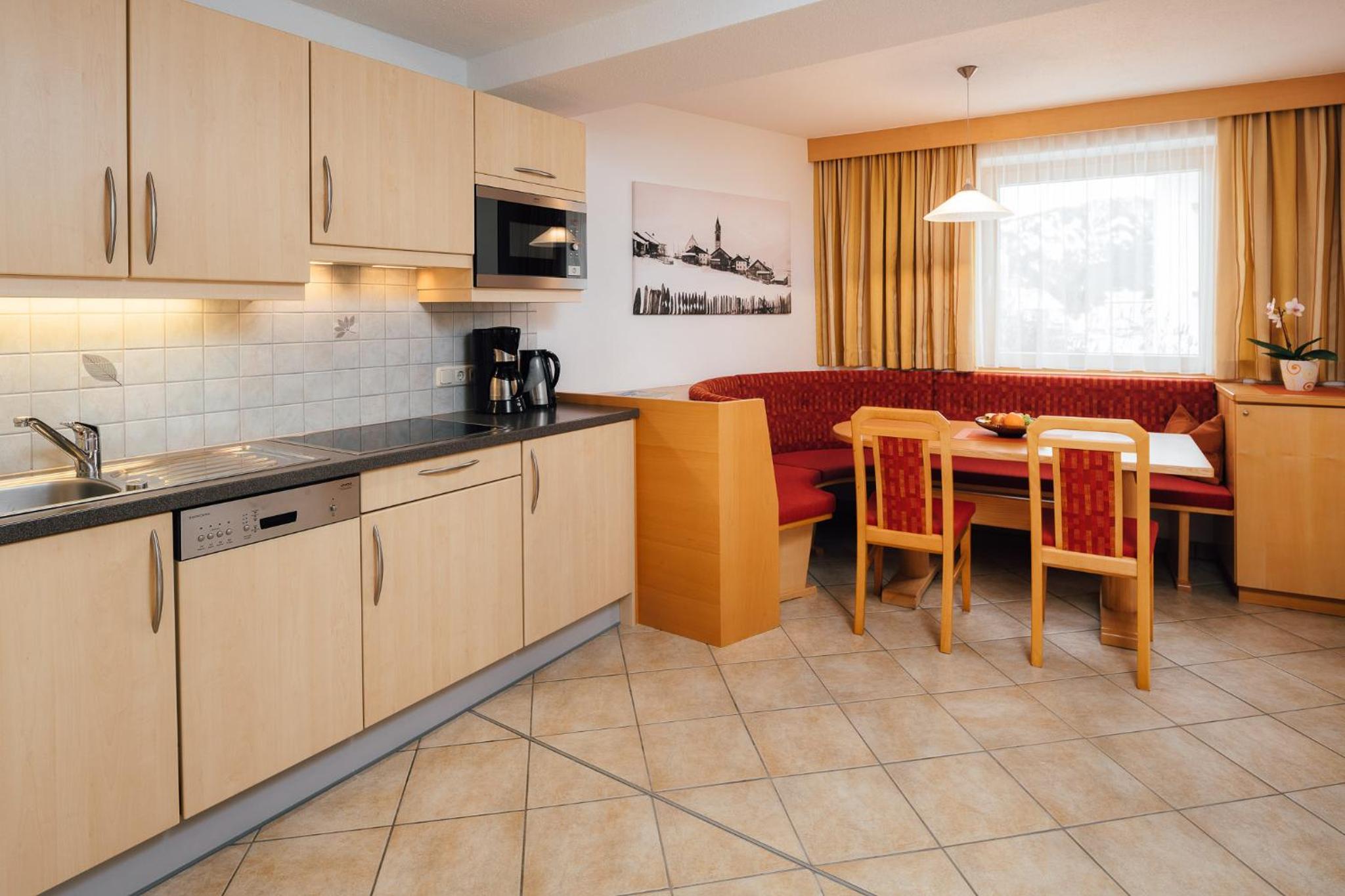 Two-Bedroom Apartment with Terrace photo 2