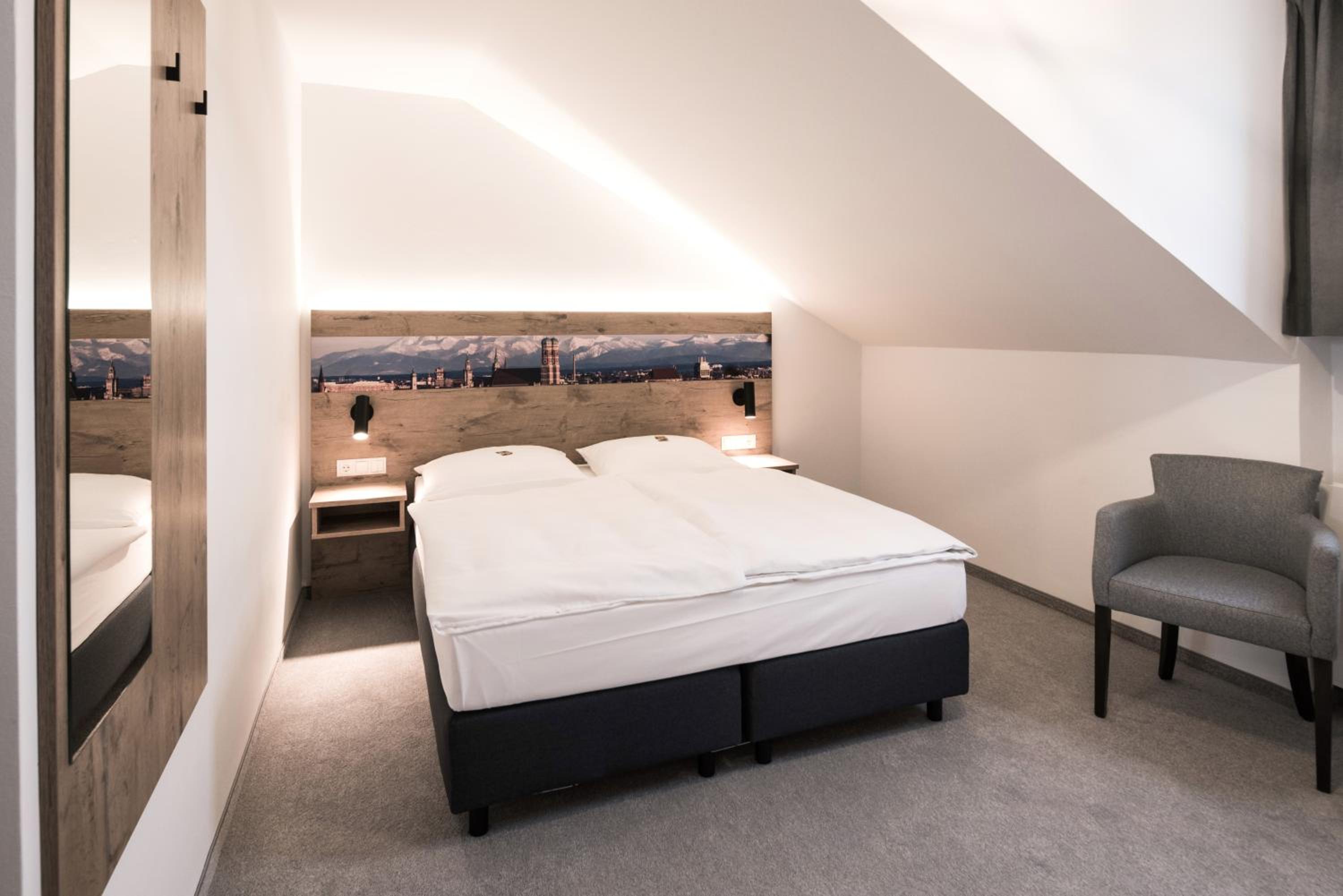 Standard Double Room - Photo 1