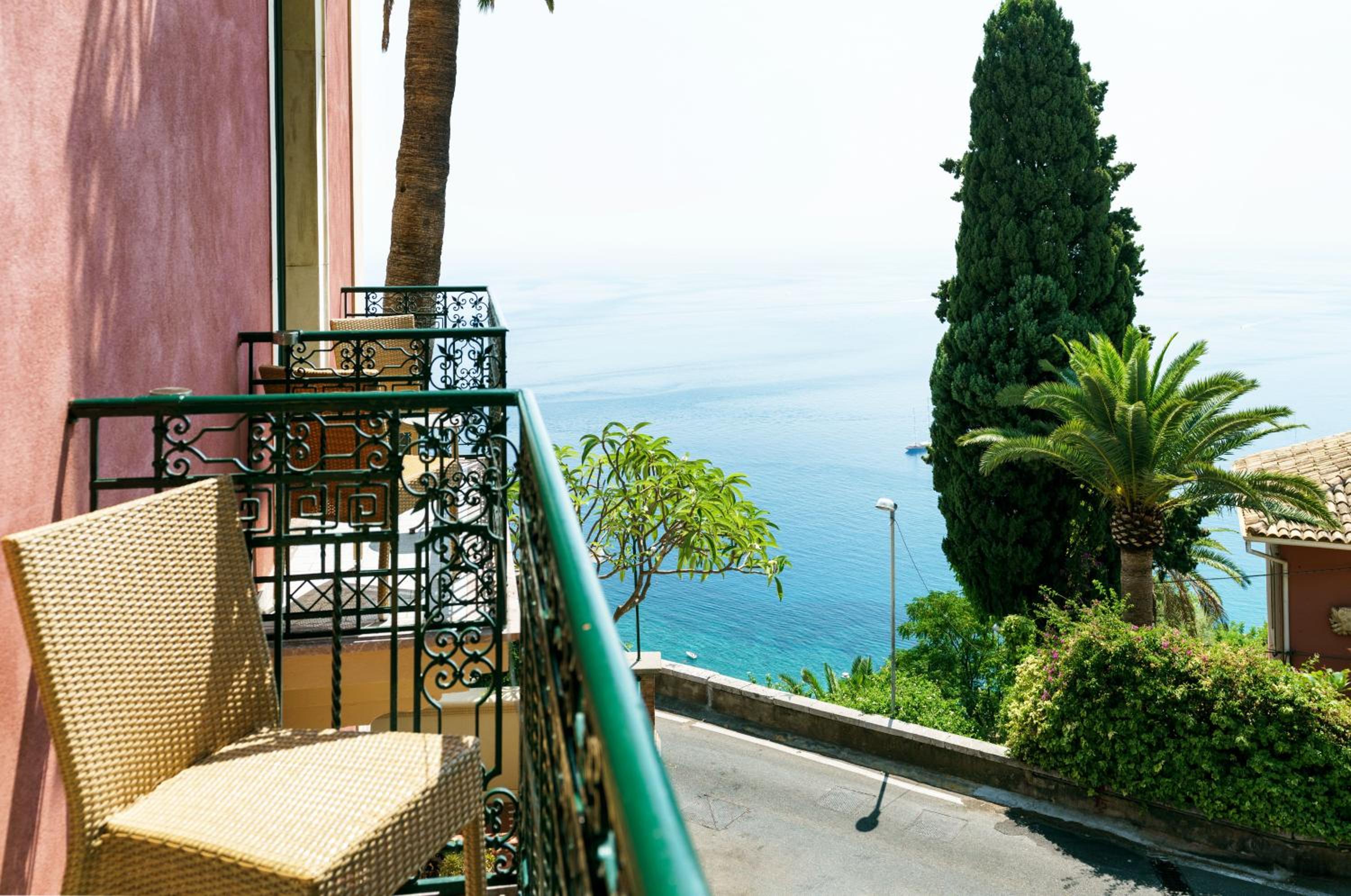 Triple Room with Sea View photo 3