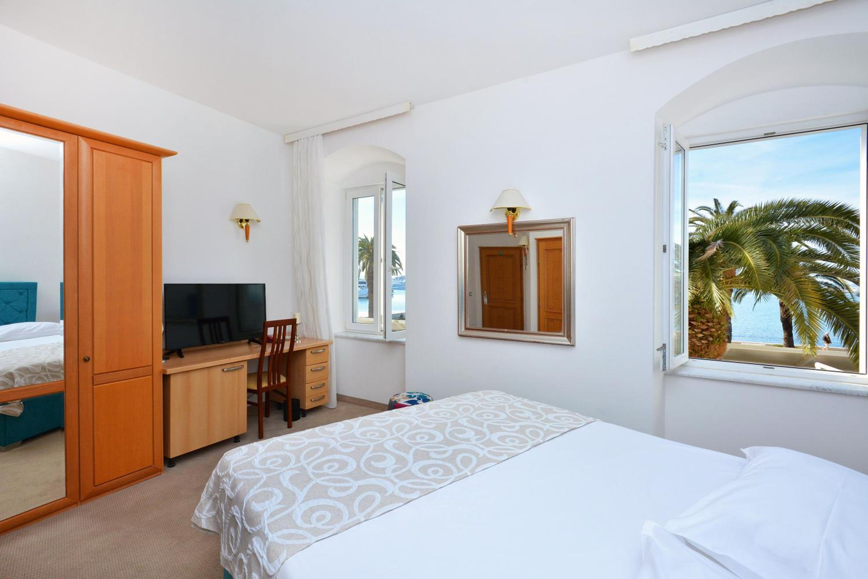 Superior Double Room with Sea View photo 2