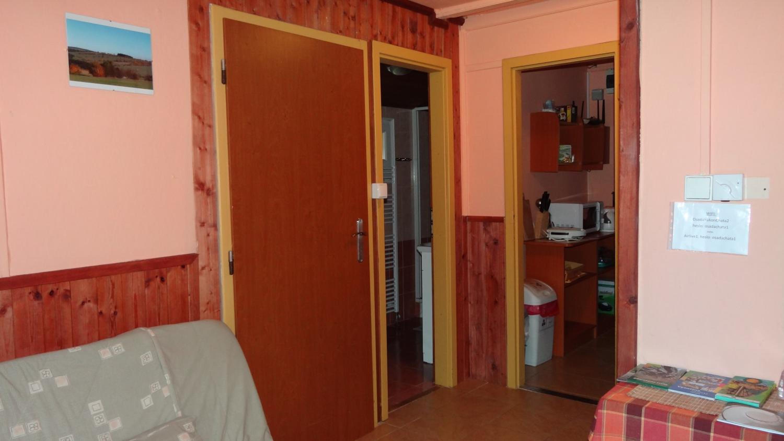 Family Room with Private Bathroom - Photo 1