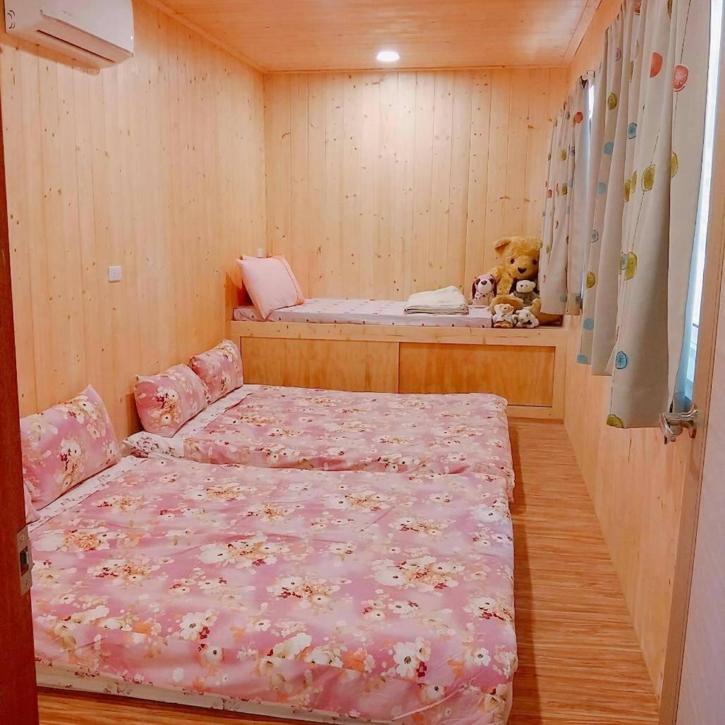 Three-Bedroom House photo 1