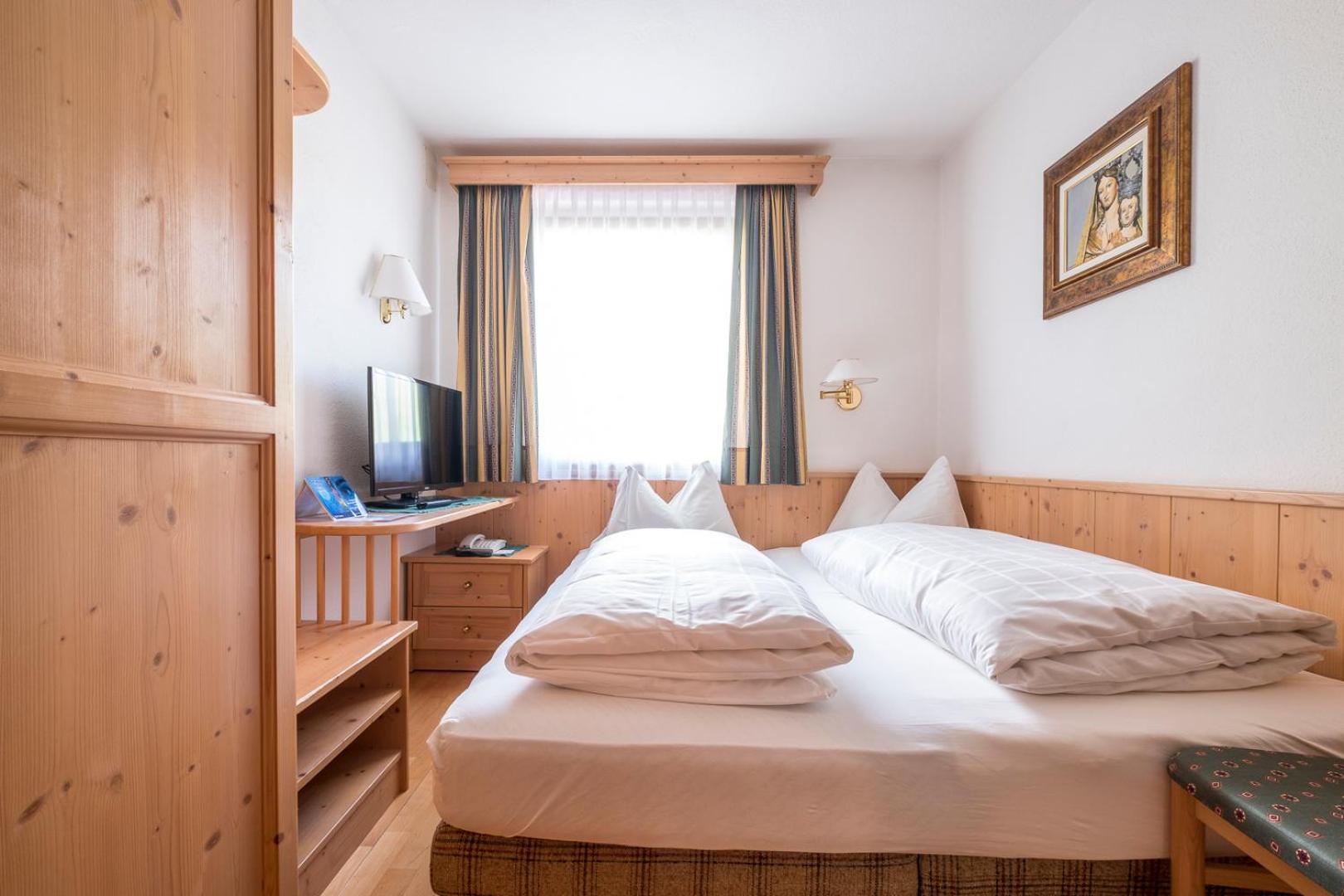 Basic Double Room photo 1