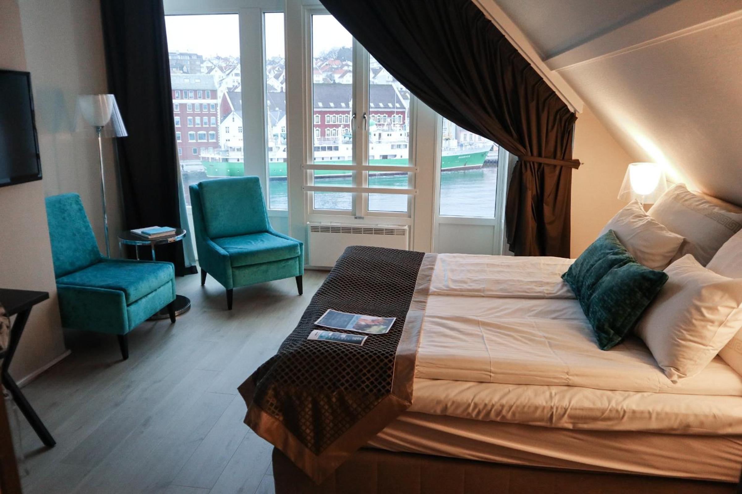 Deluxe Room - Photo 4
