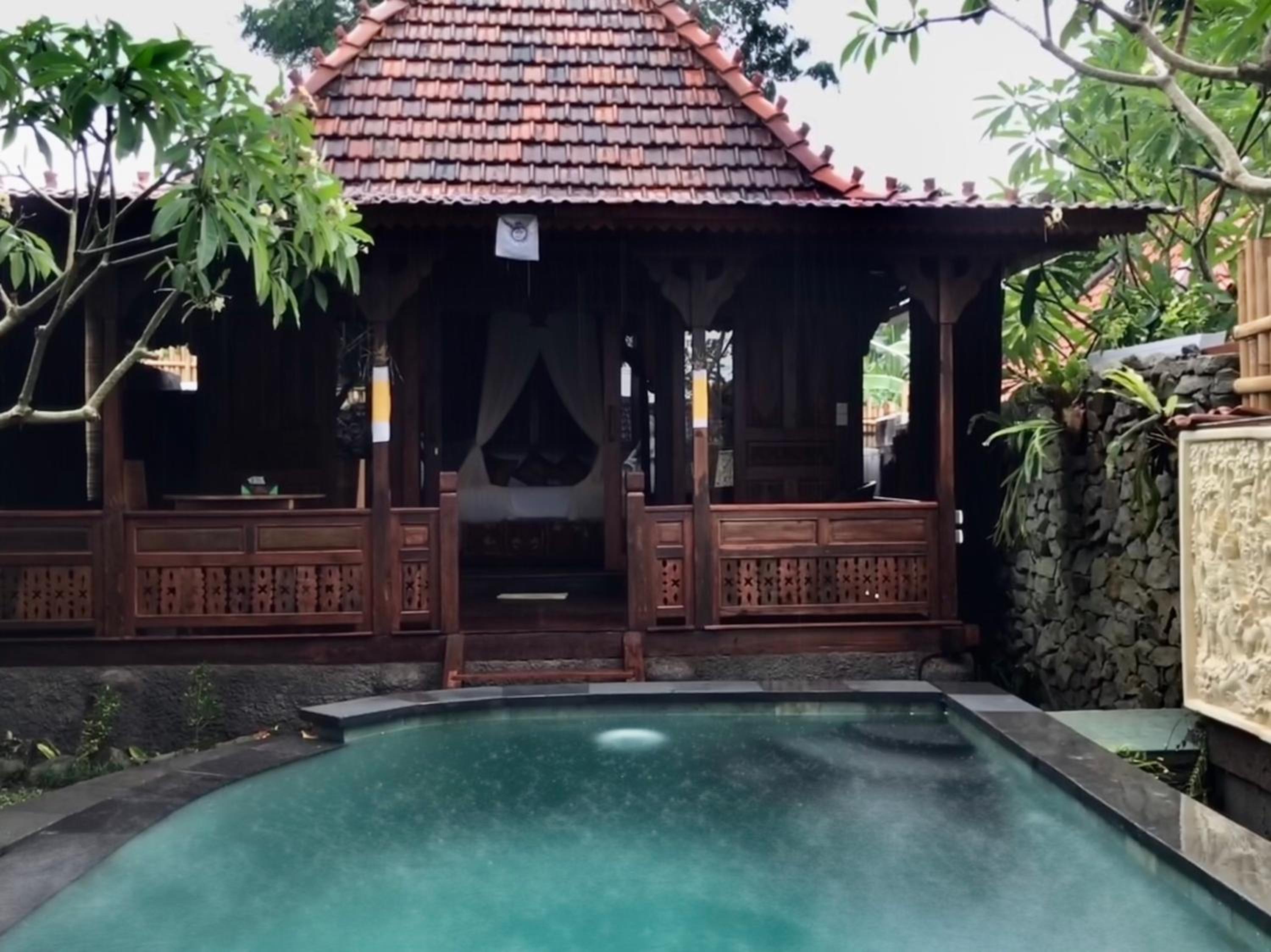Villa with Private Pool - Photo 36