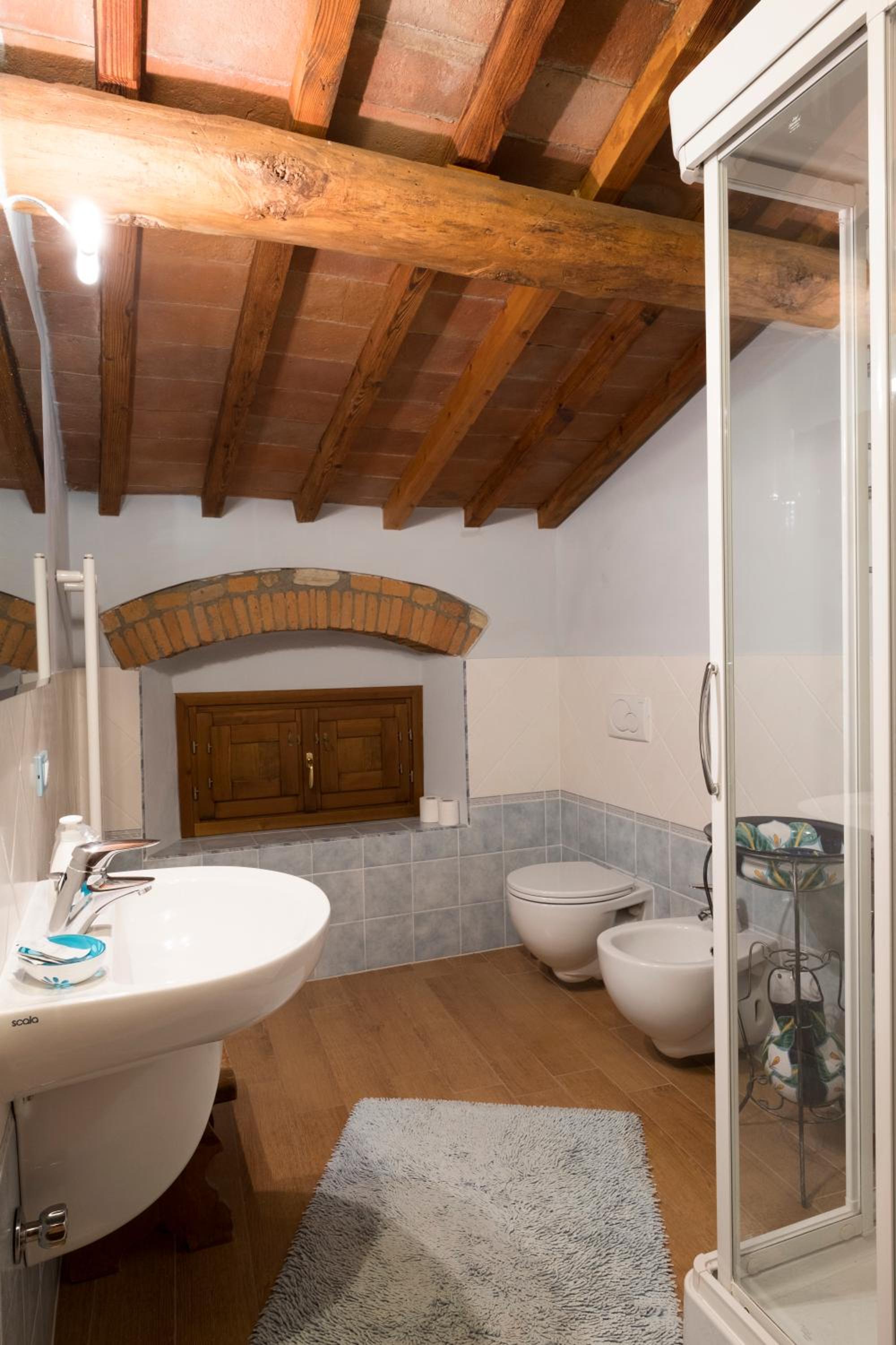 Double or Twin Room - Photo 6