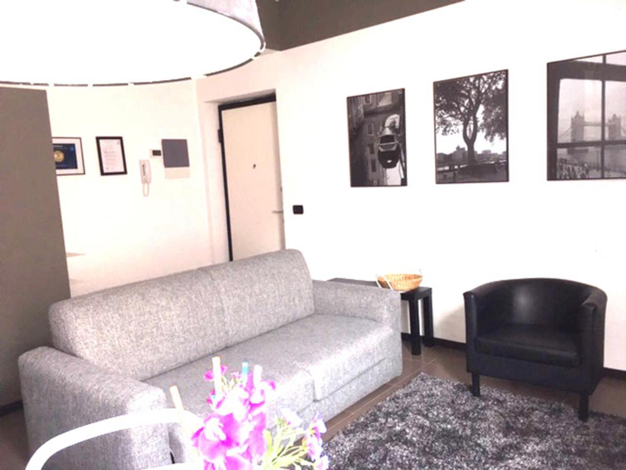 Apartment photo 2