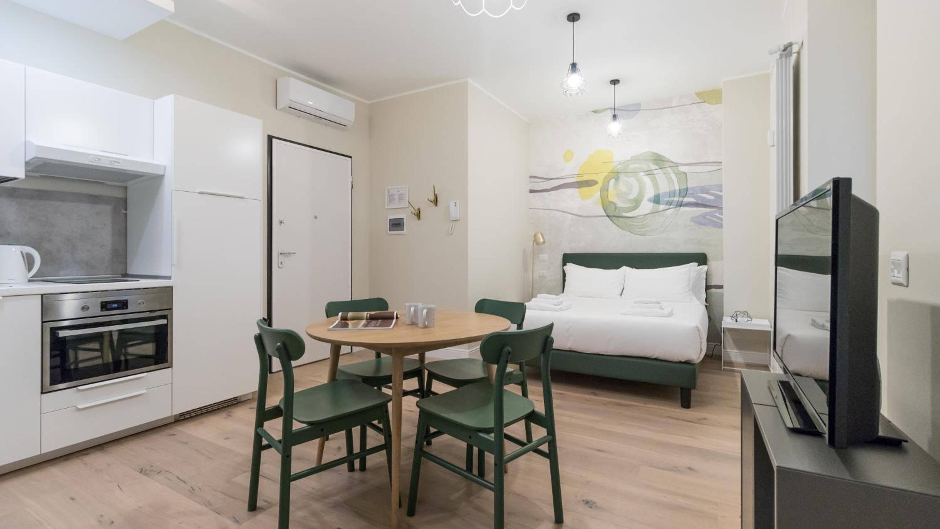 Studio Apartment