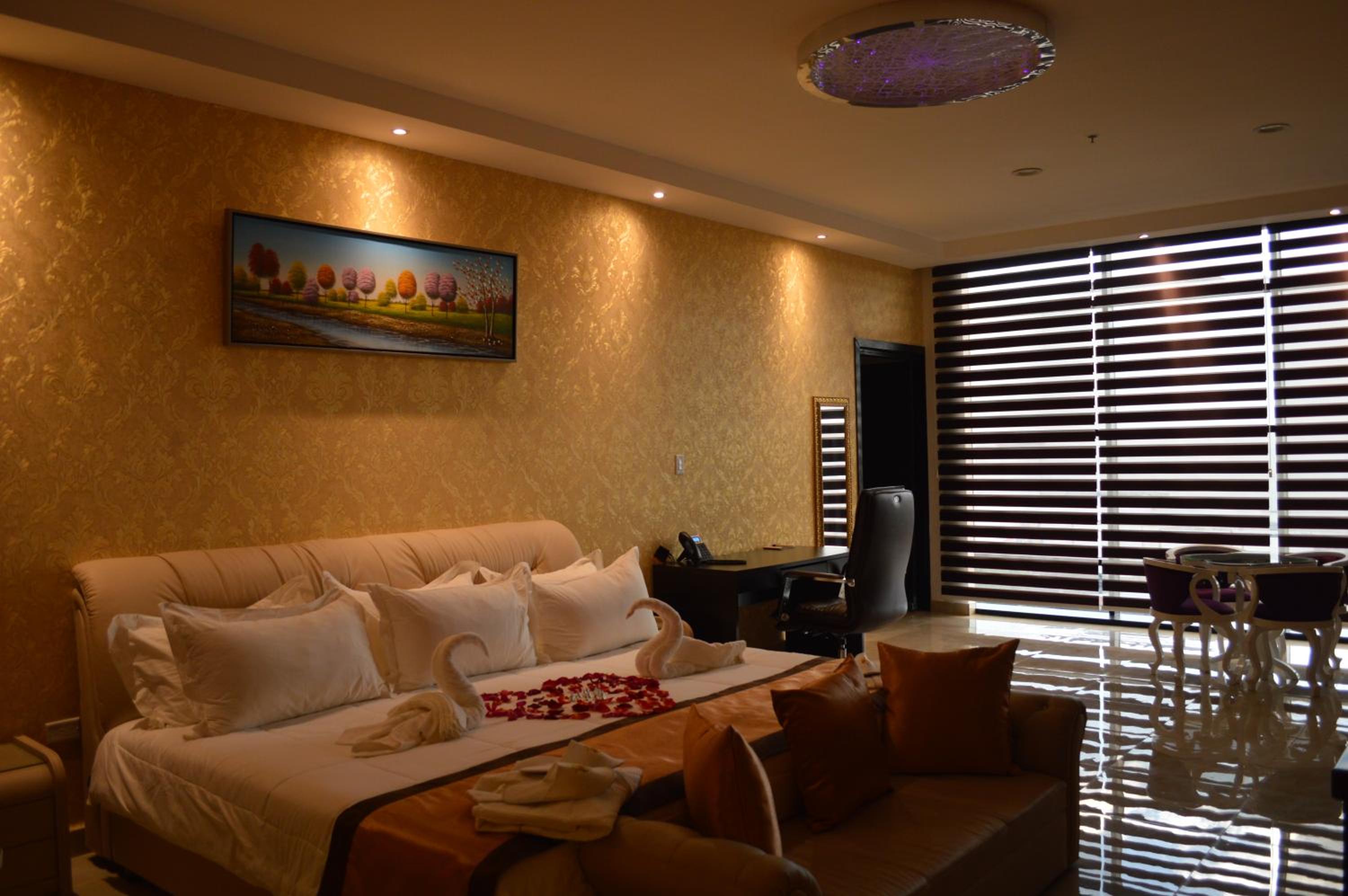 Presidential Suite photo 1