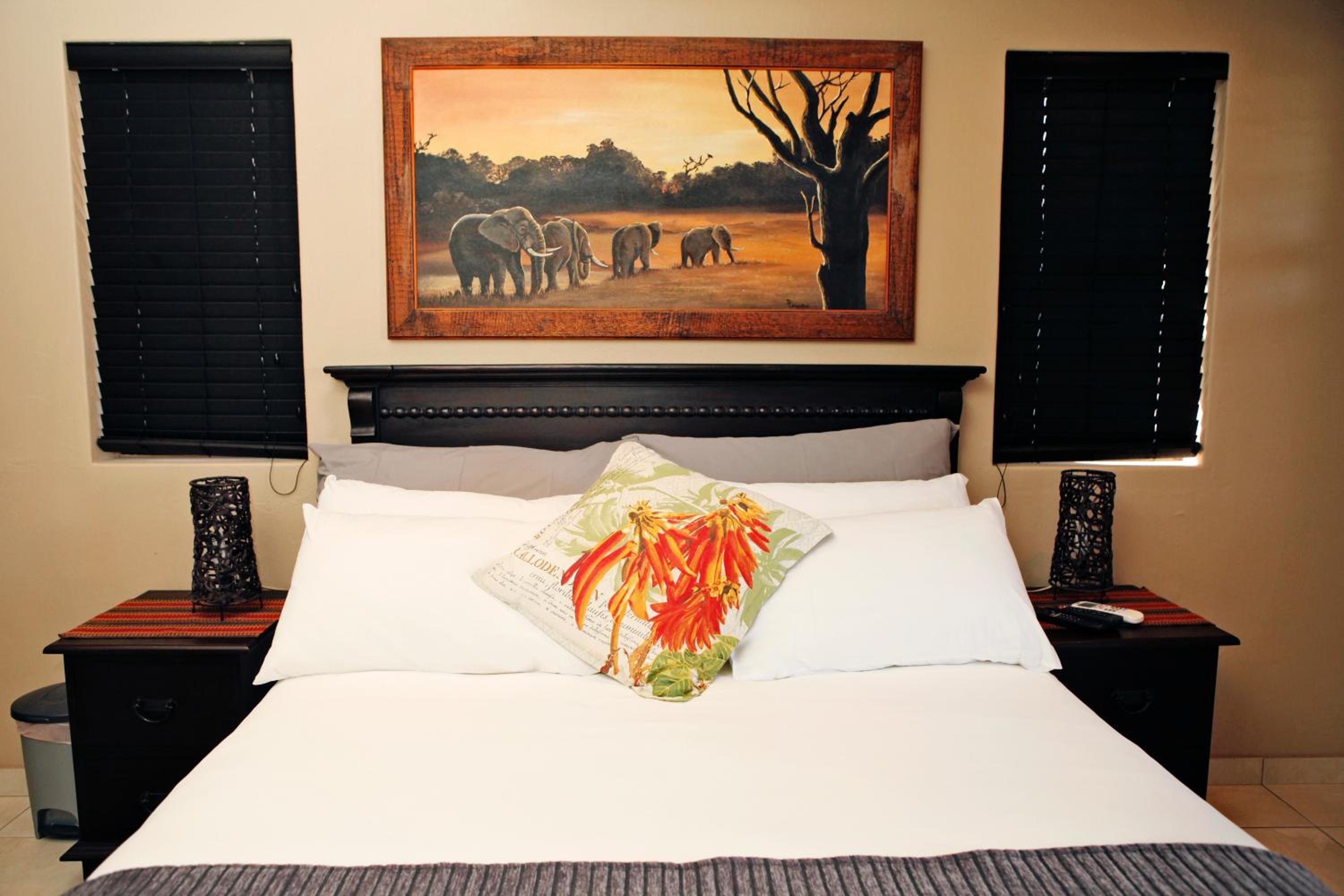 Standard Queen Room photo 1