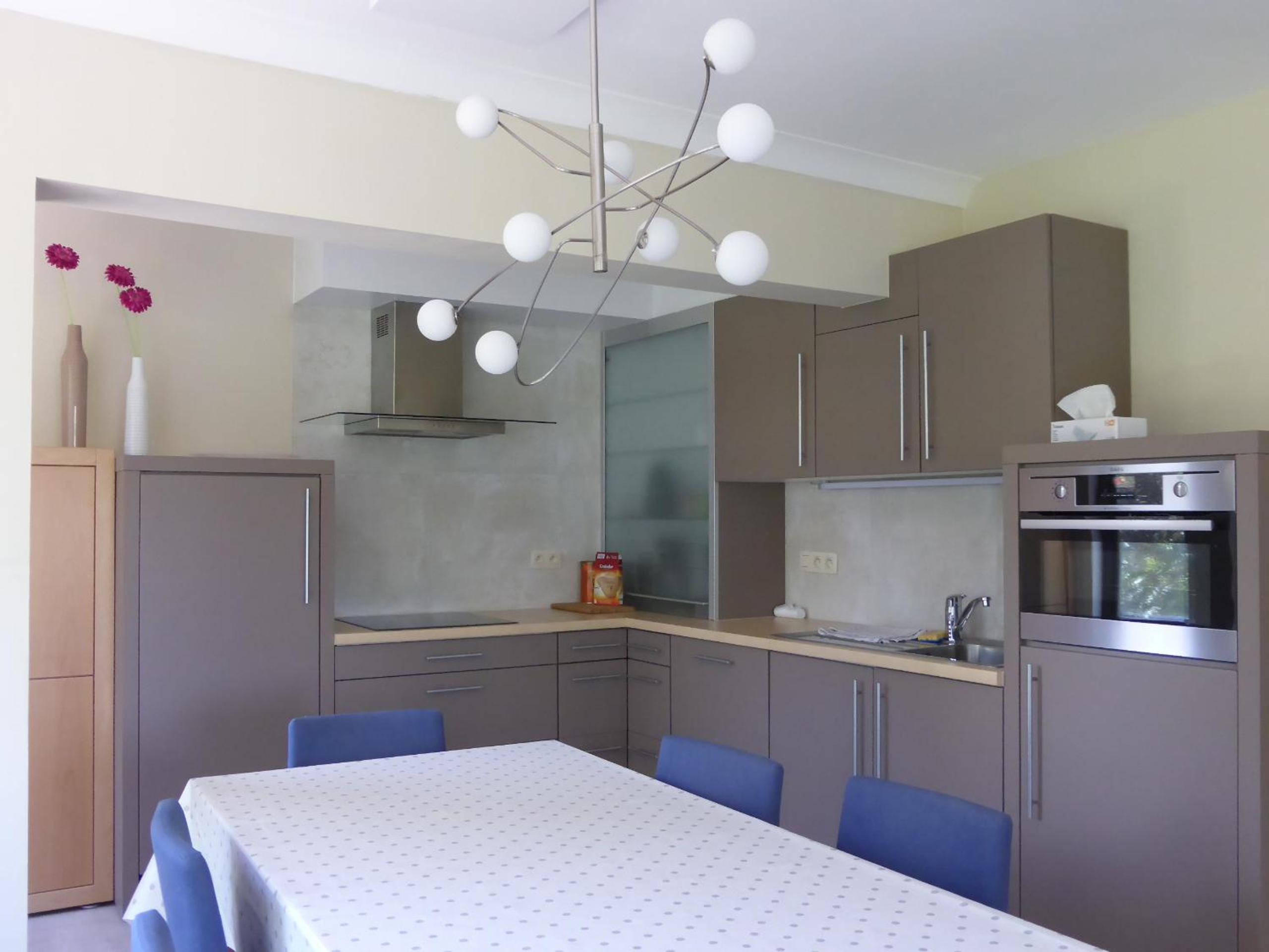 Two-Bedroom Apartment - Photo 16