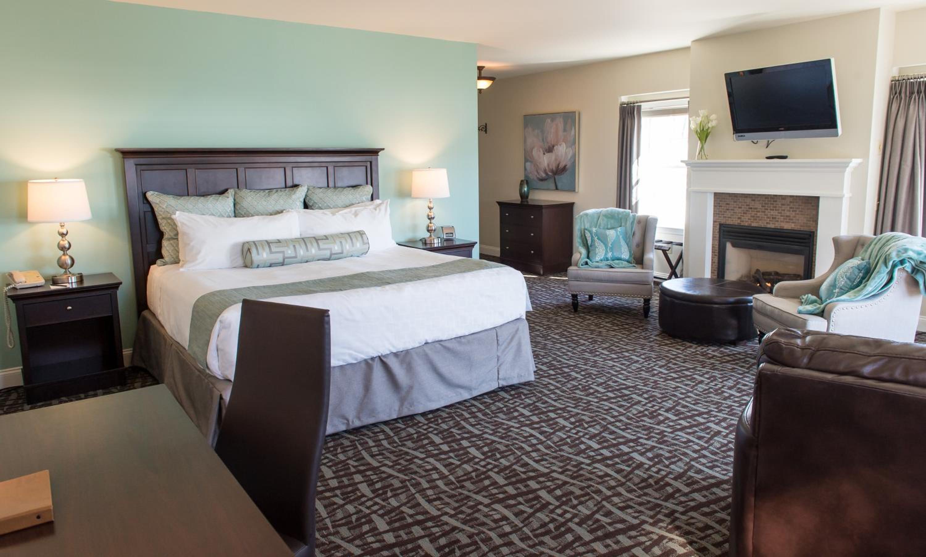 Deluxe King Ocean view/Fireplace Meeting House