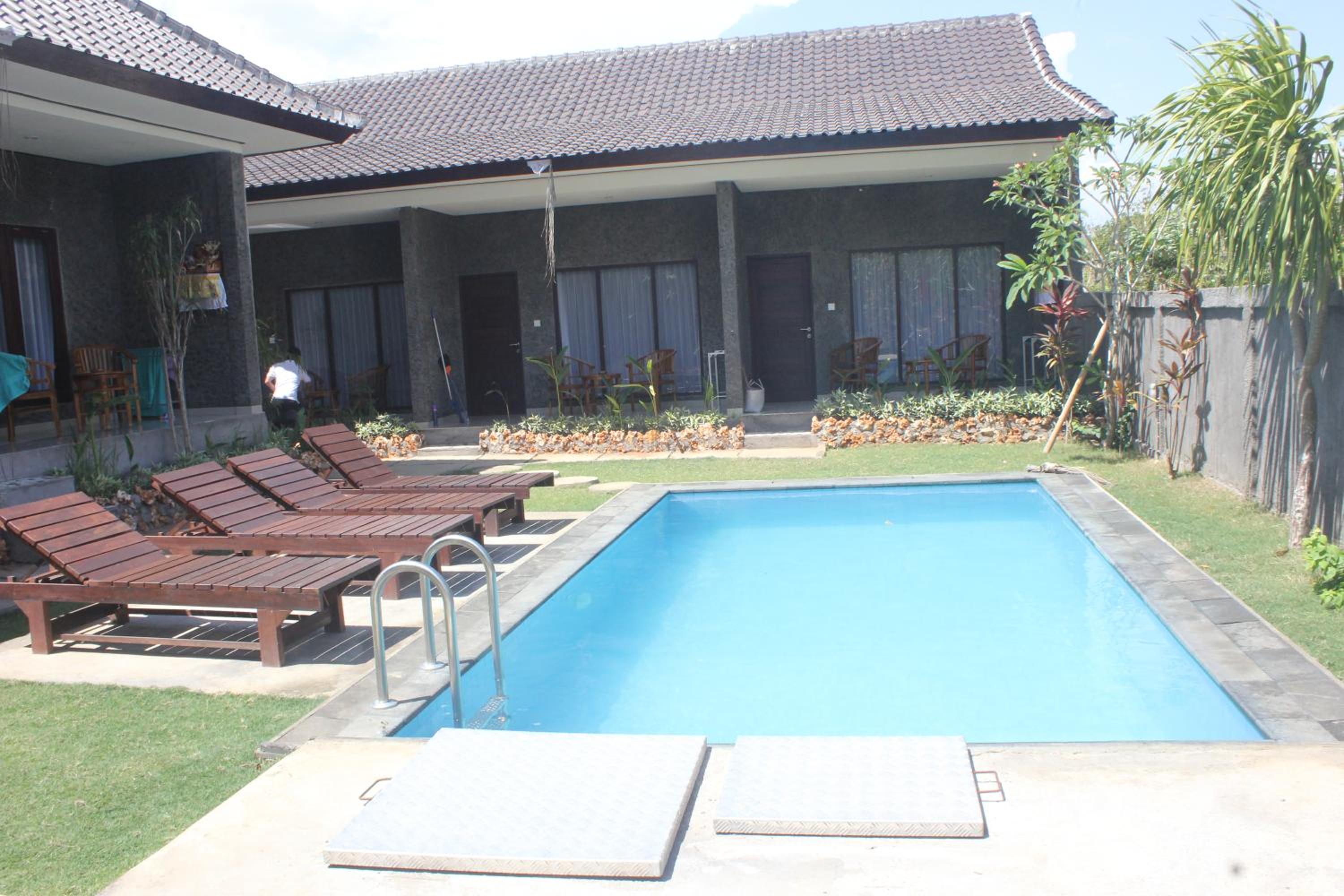 Double Room with Pool View - Photo 2